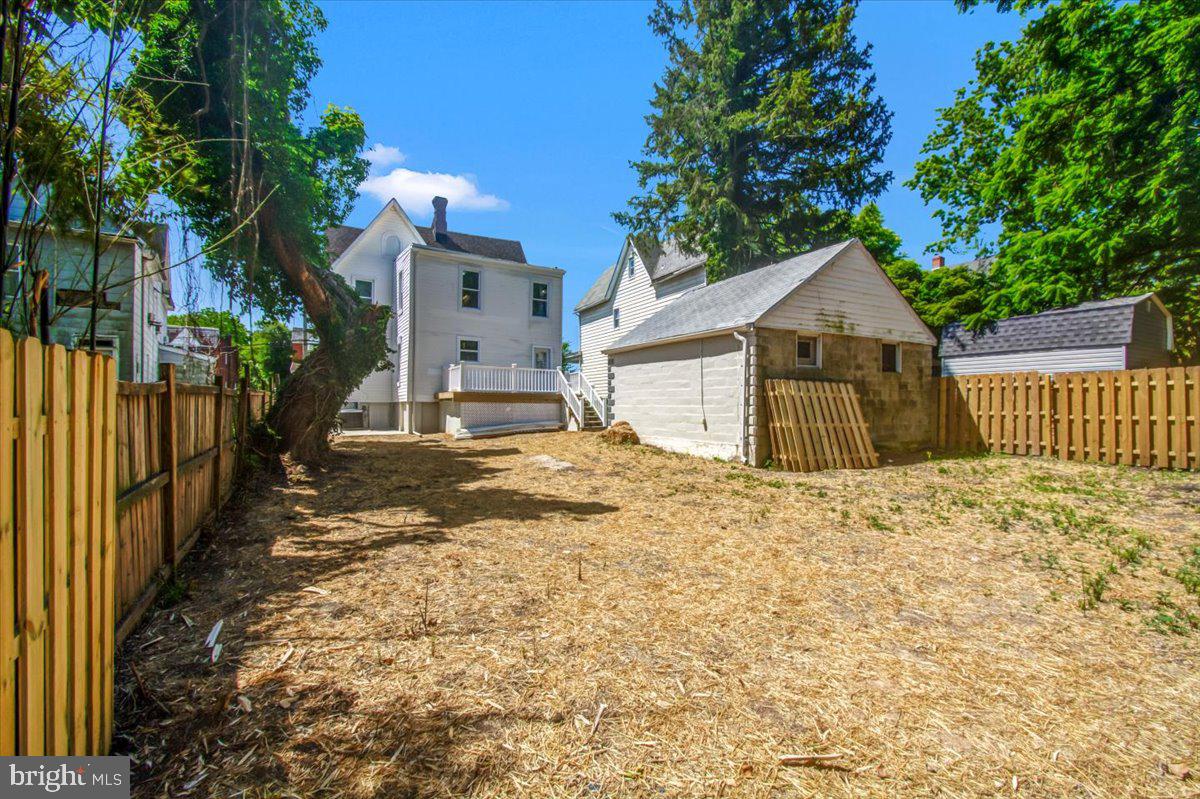 CAMERON VILLAGE - Residential