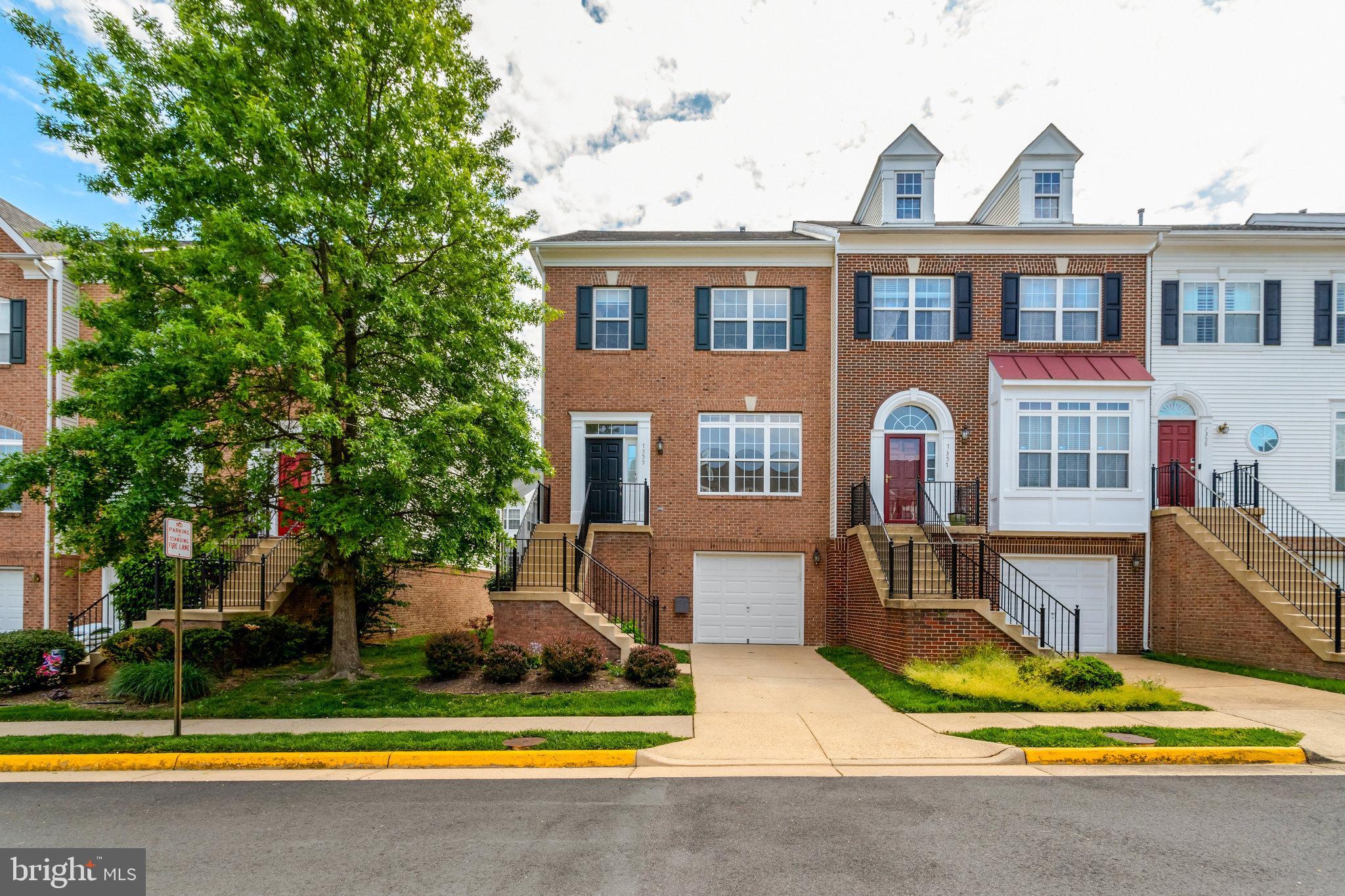 TOWNES OF MANCHESTER WOODS - Residential Lease