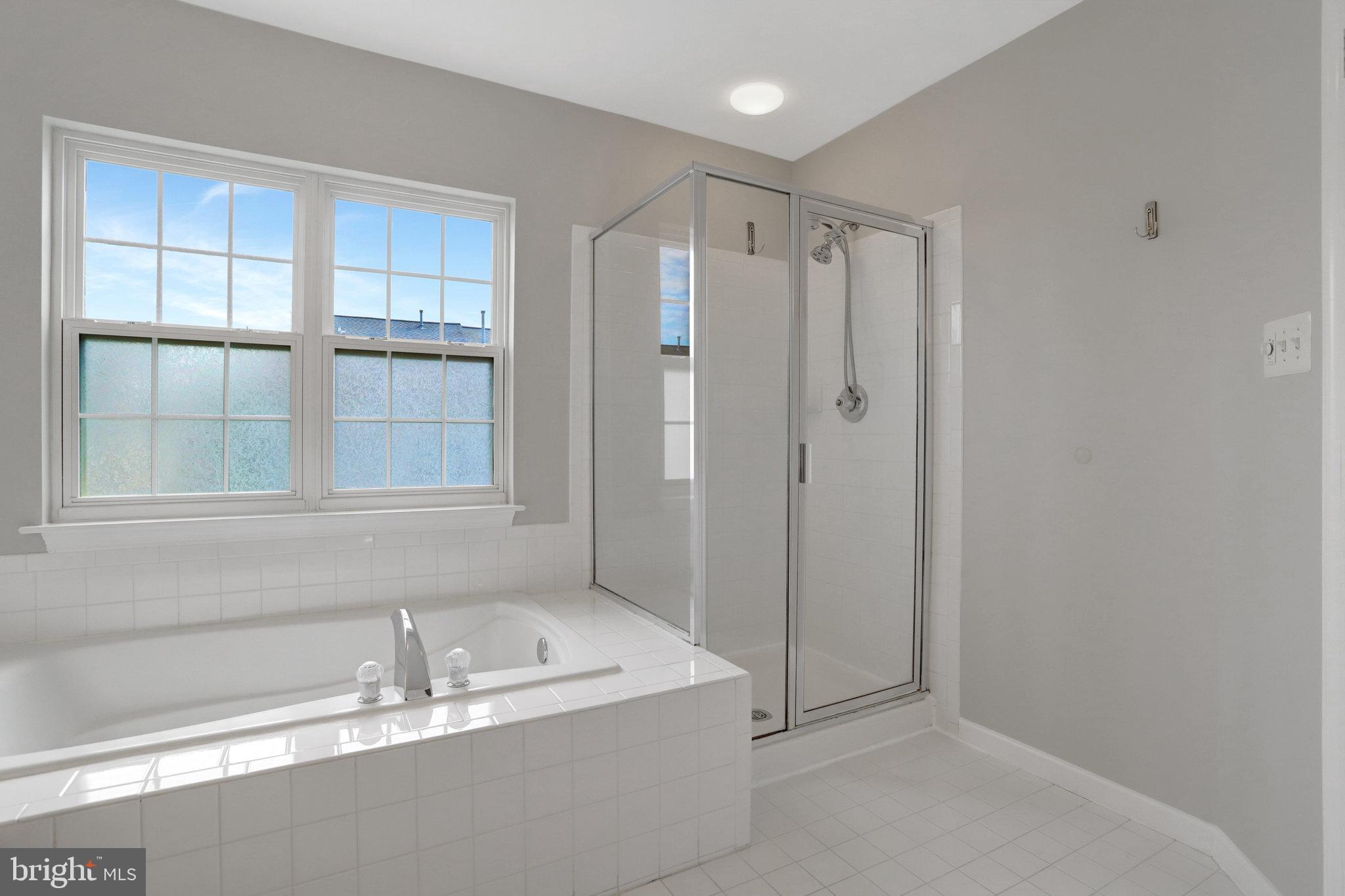 TOWNES OF MANCHESTER WOODS - Residential Lease