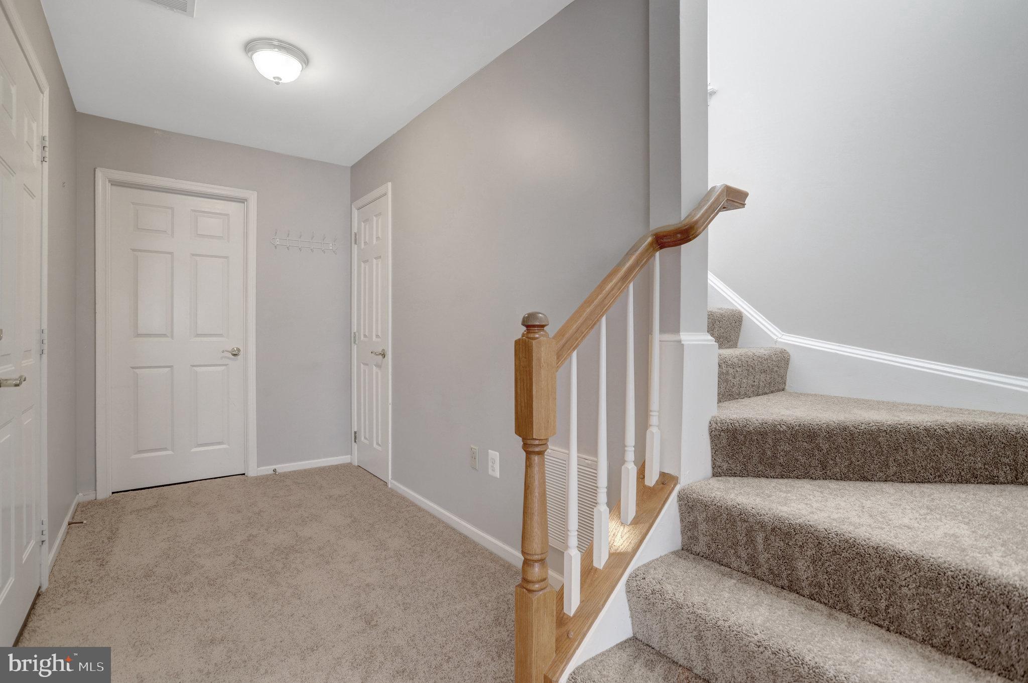 TOWNES OF MANCHESTER WOODS - Residential Lease