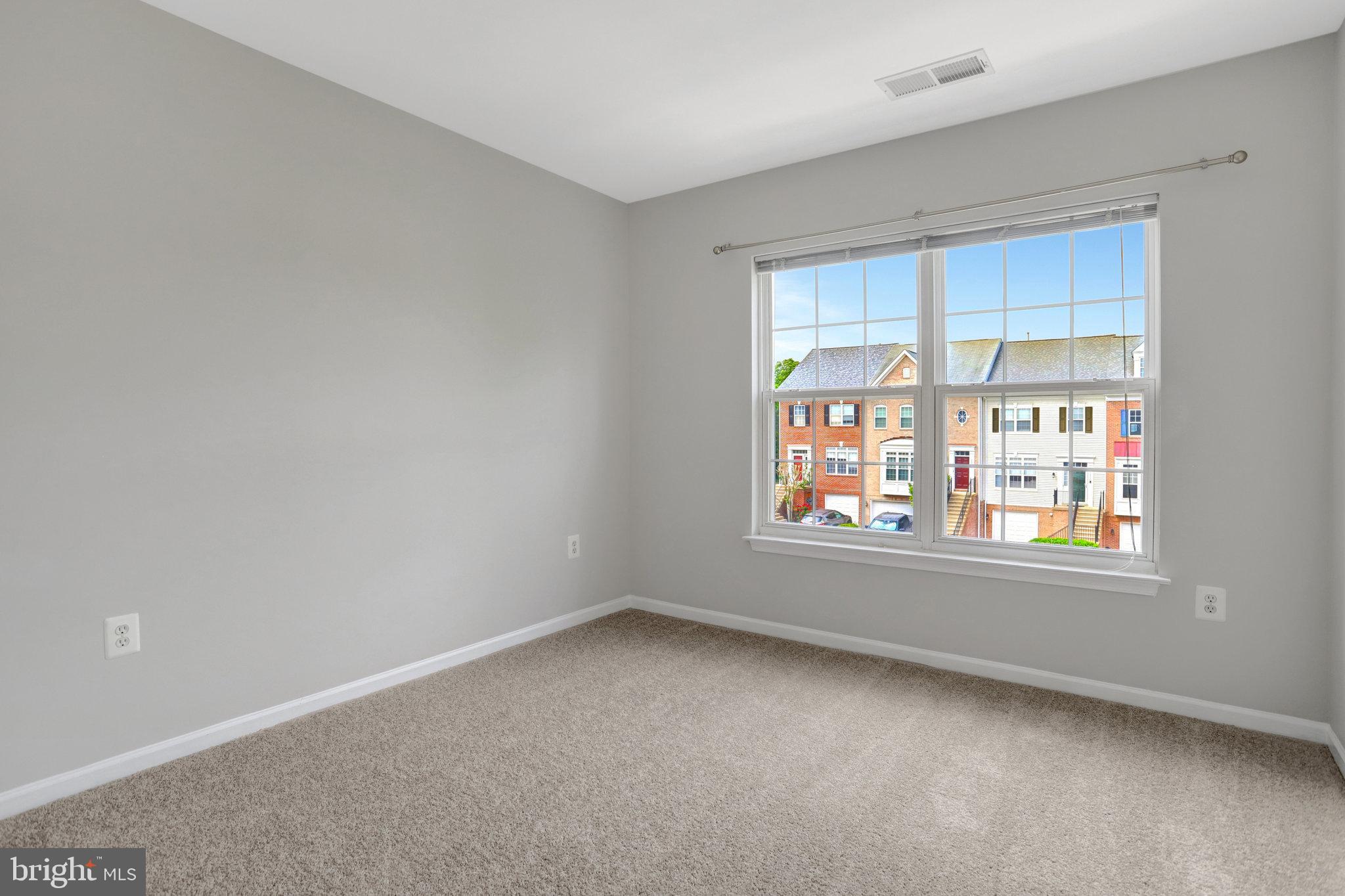 TOWNES OF MANCHESTER WOODS - Residential Lease