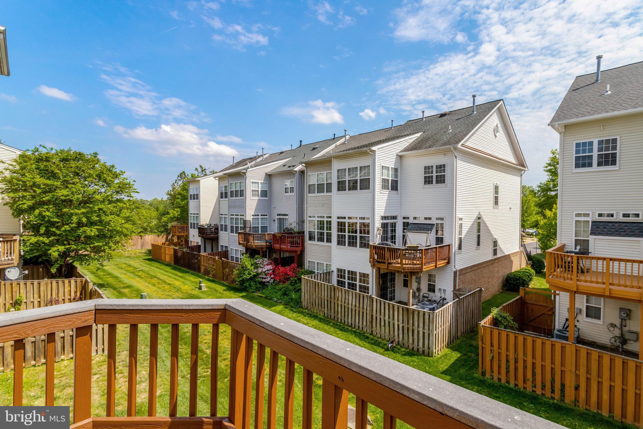 TOWNES OF MANCHESTER WOODS - Residential Lease