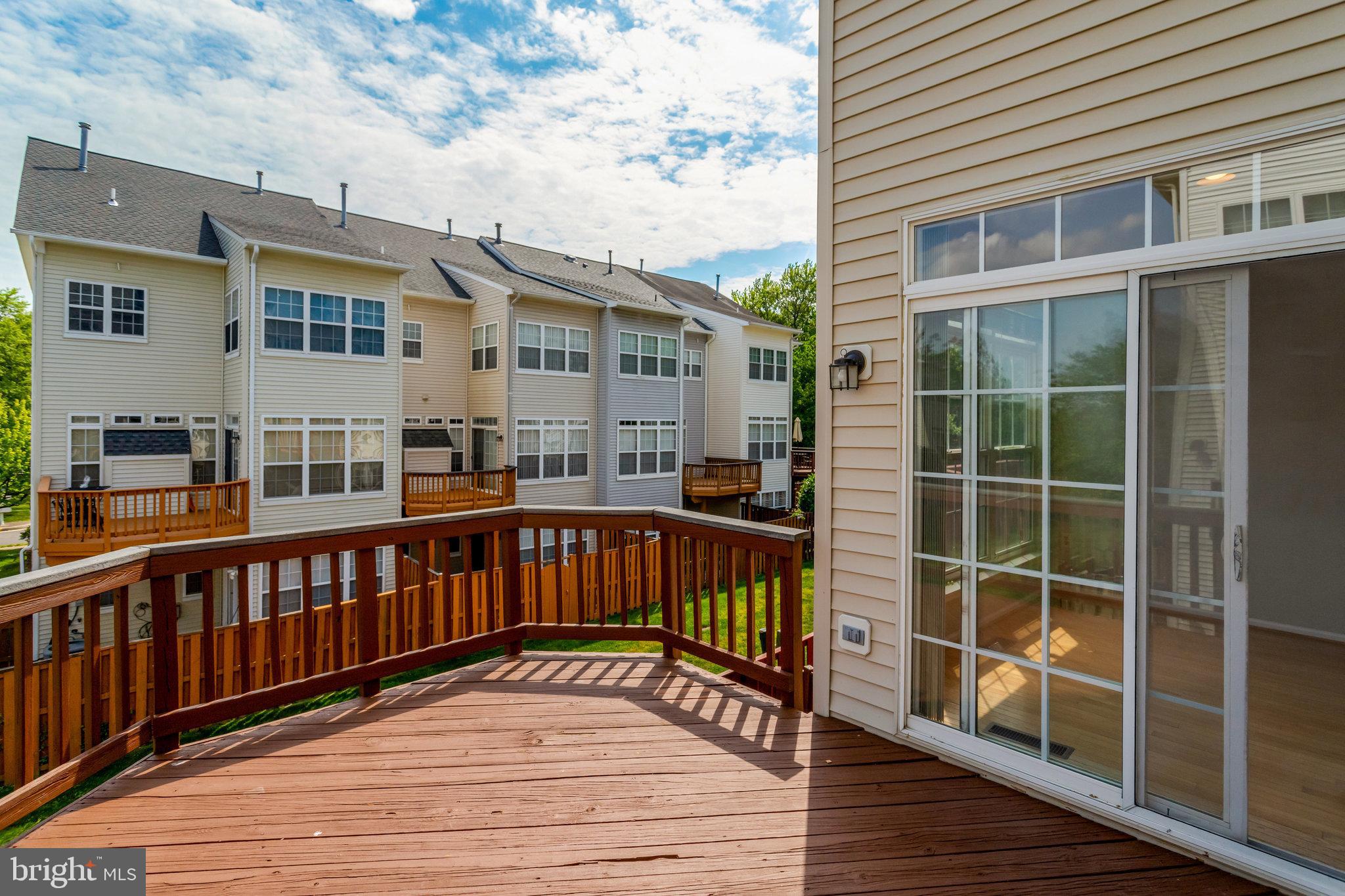 TOWNES OF MANCHESTER WOODS - Residential Lease