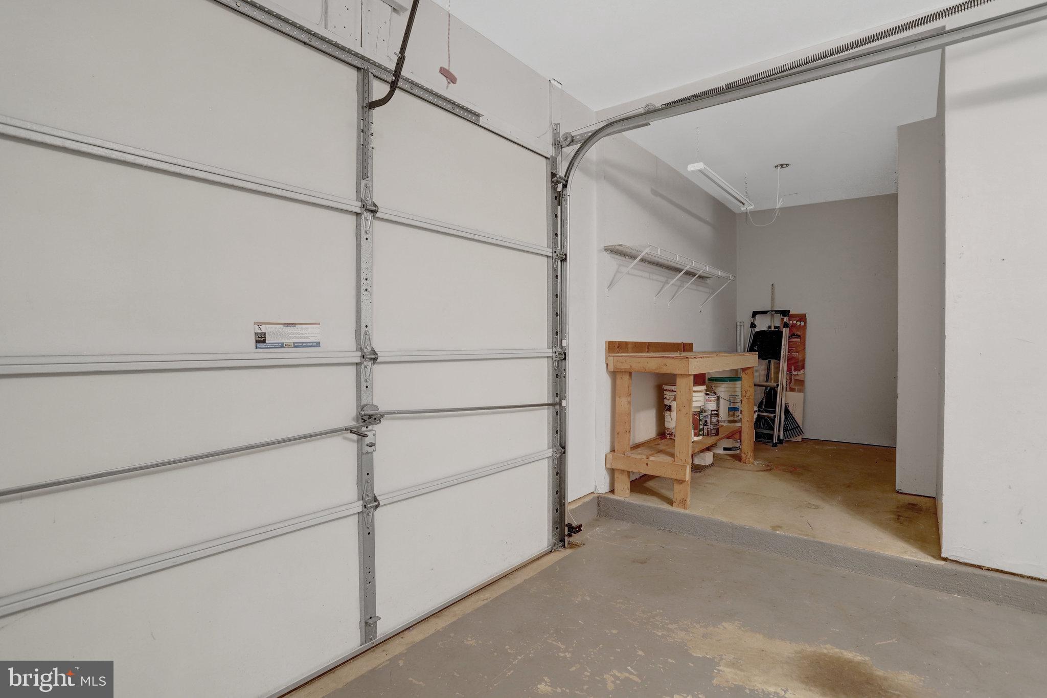 TOWNES OF MANCHESTER WOODS - Residential Lease