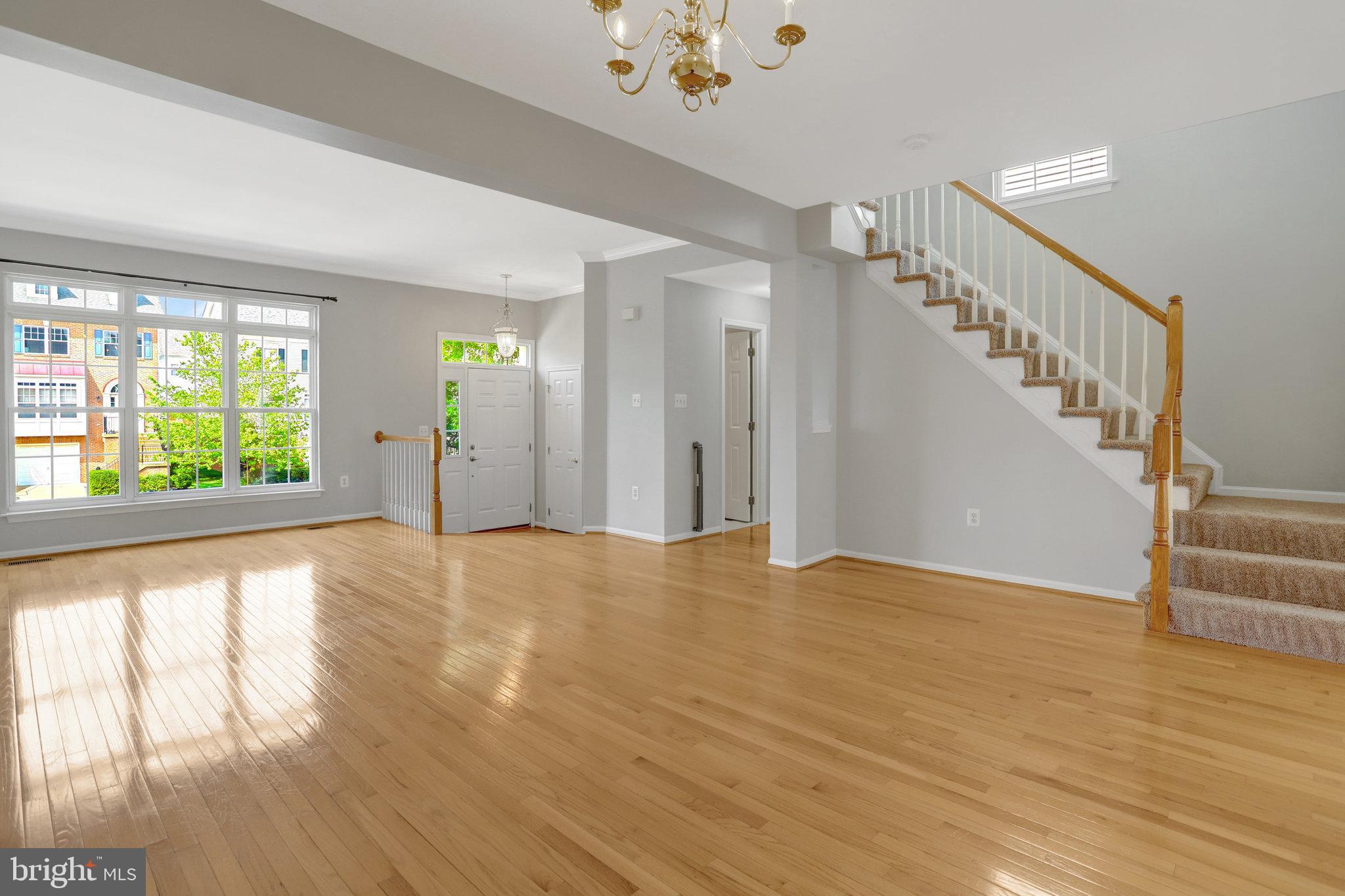 TOWNES OF MANCHESTER WOODS - Residential Lease