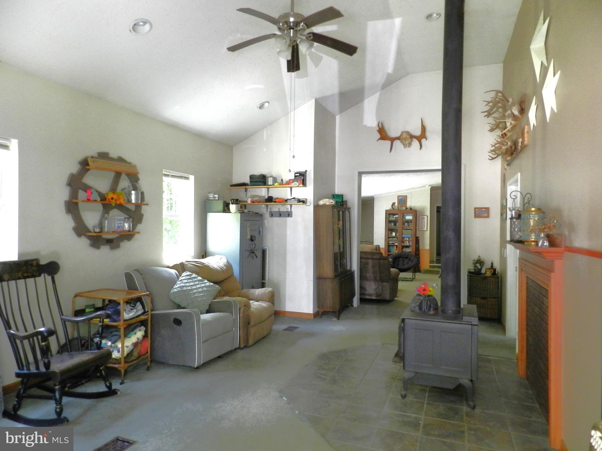 407 VALLEY VIEW LANE