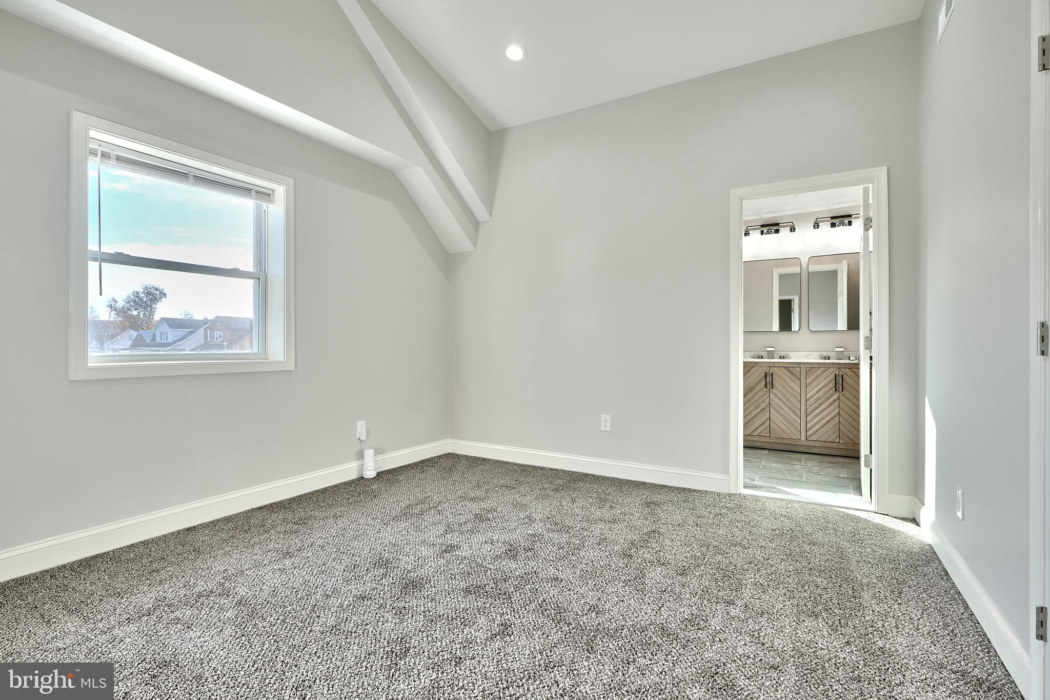 PIKESVILLE - Residential