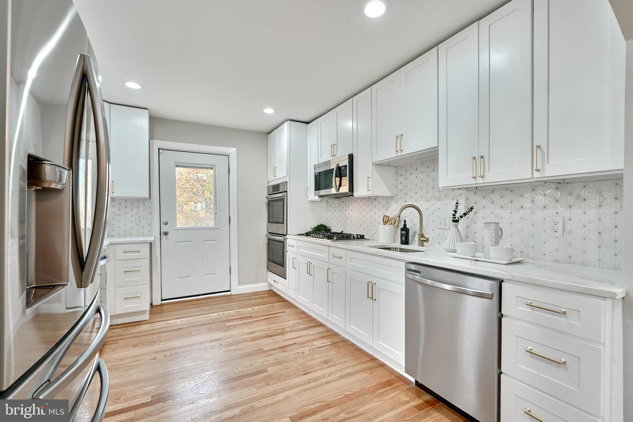 PIKESVILLE - Residential