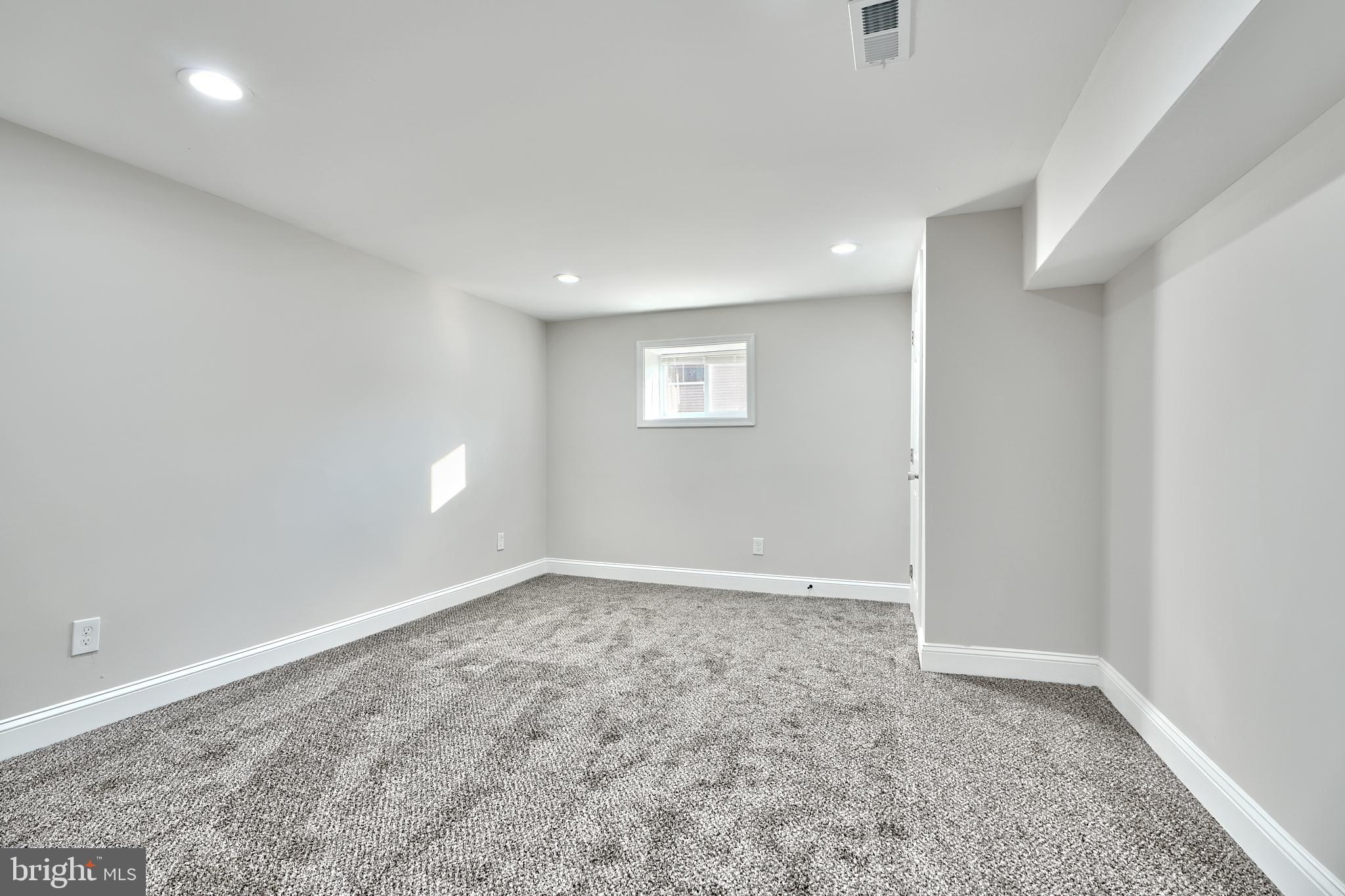 PIKESVILLE - Residential