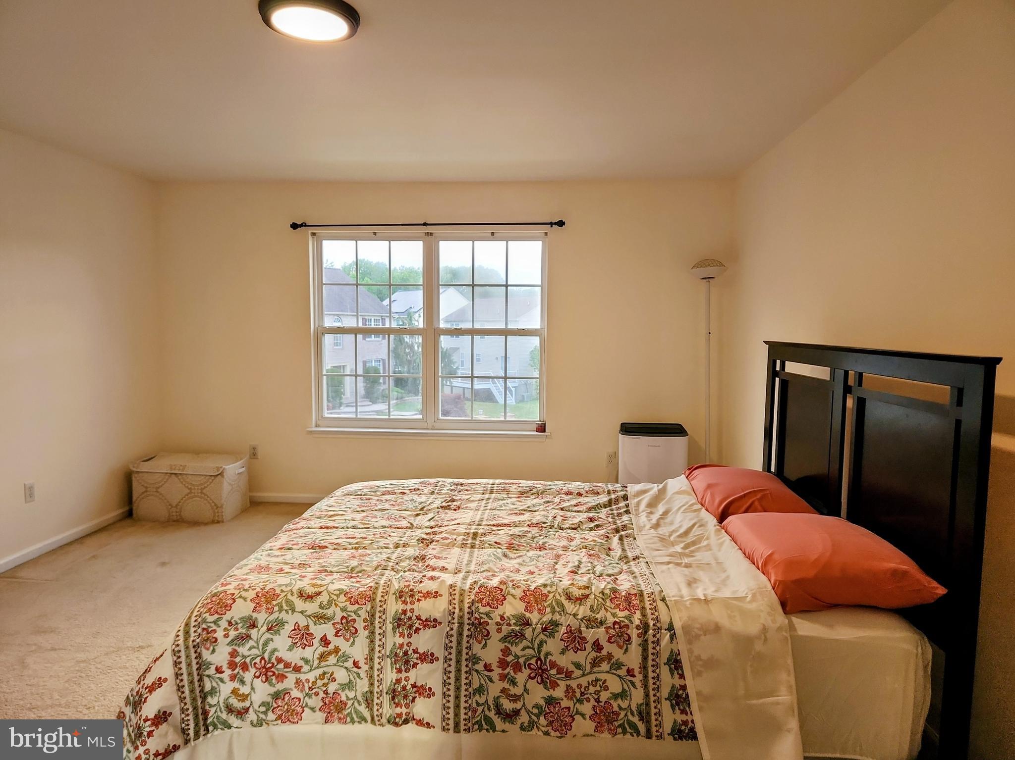 MALLARD POINTE - Residential