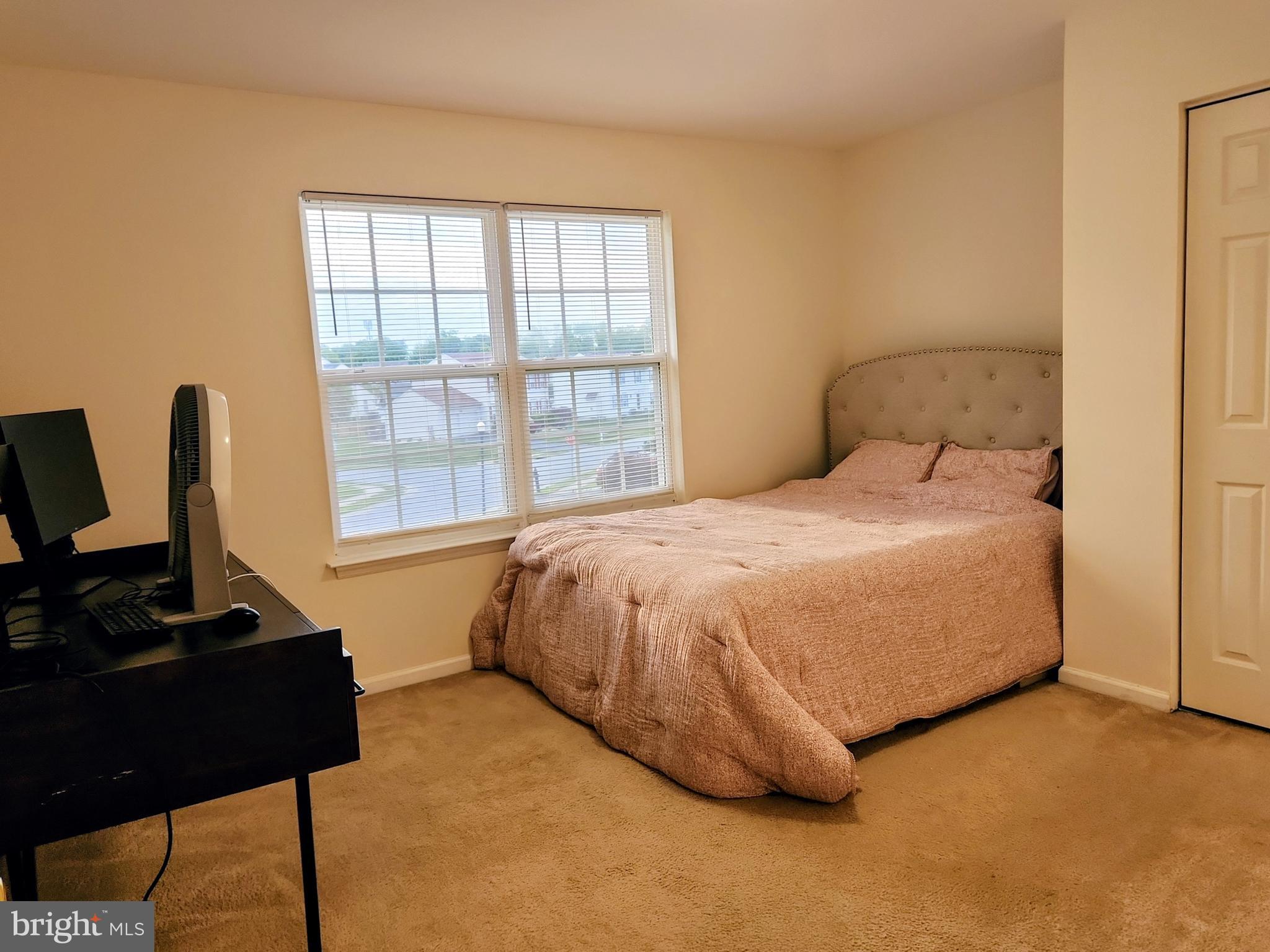 MALLARD POINTE - Residential