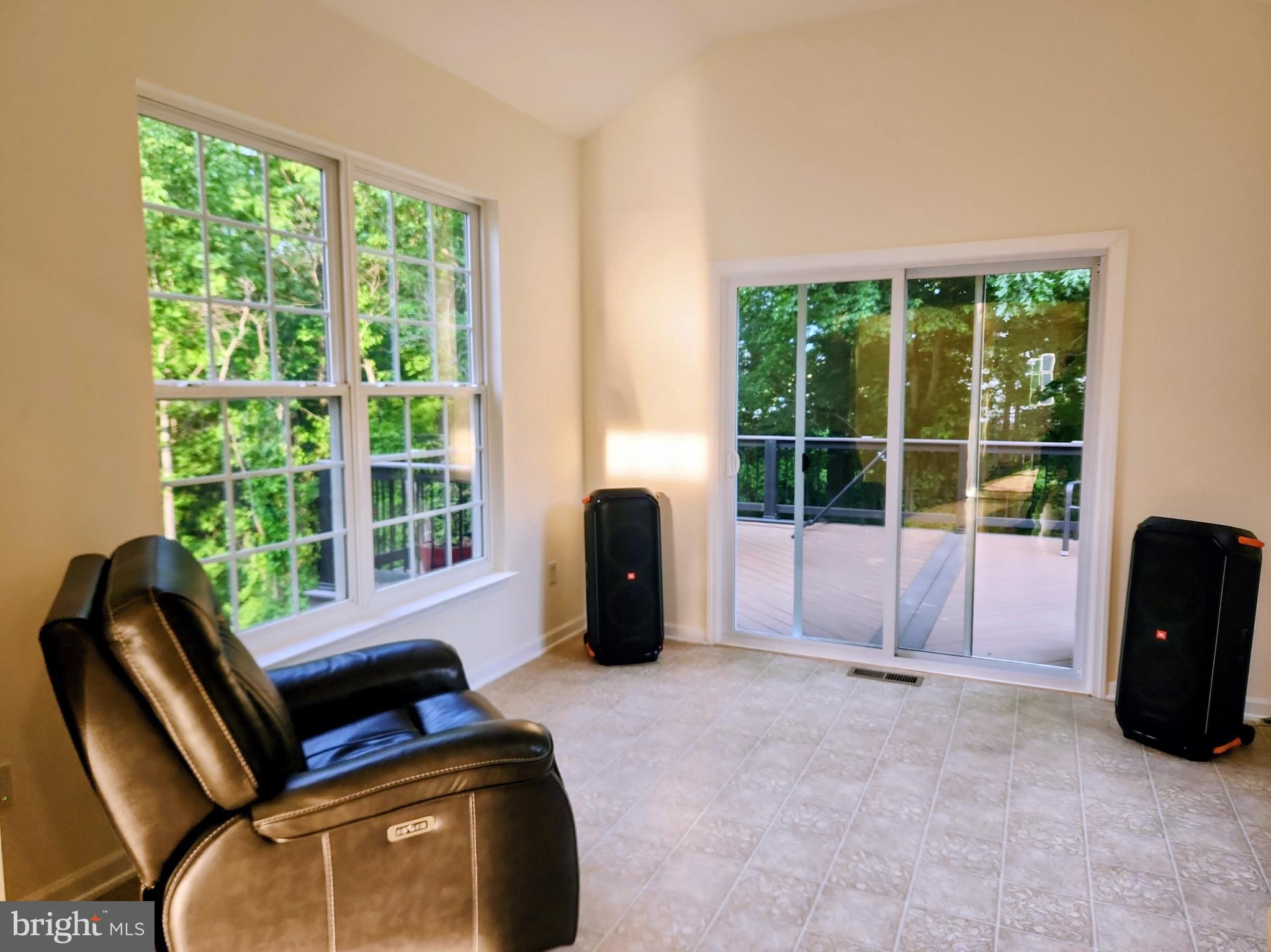 MALLARD POINTE - Residential