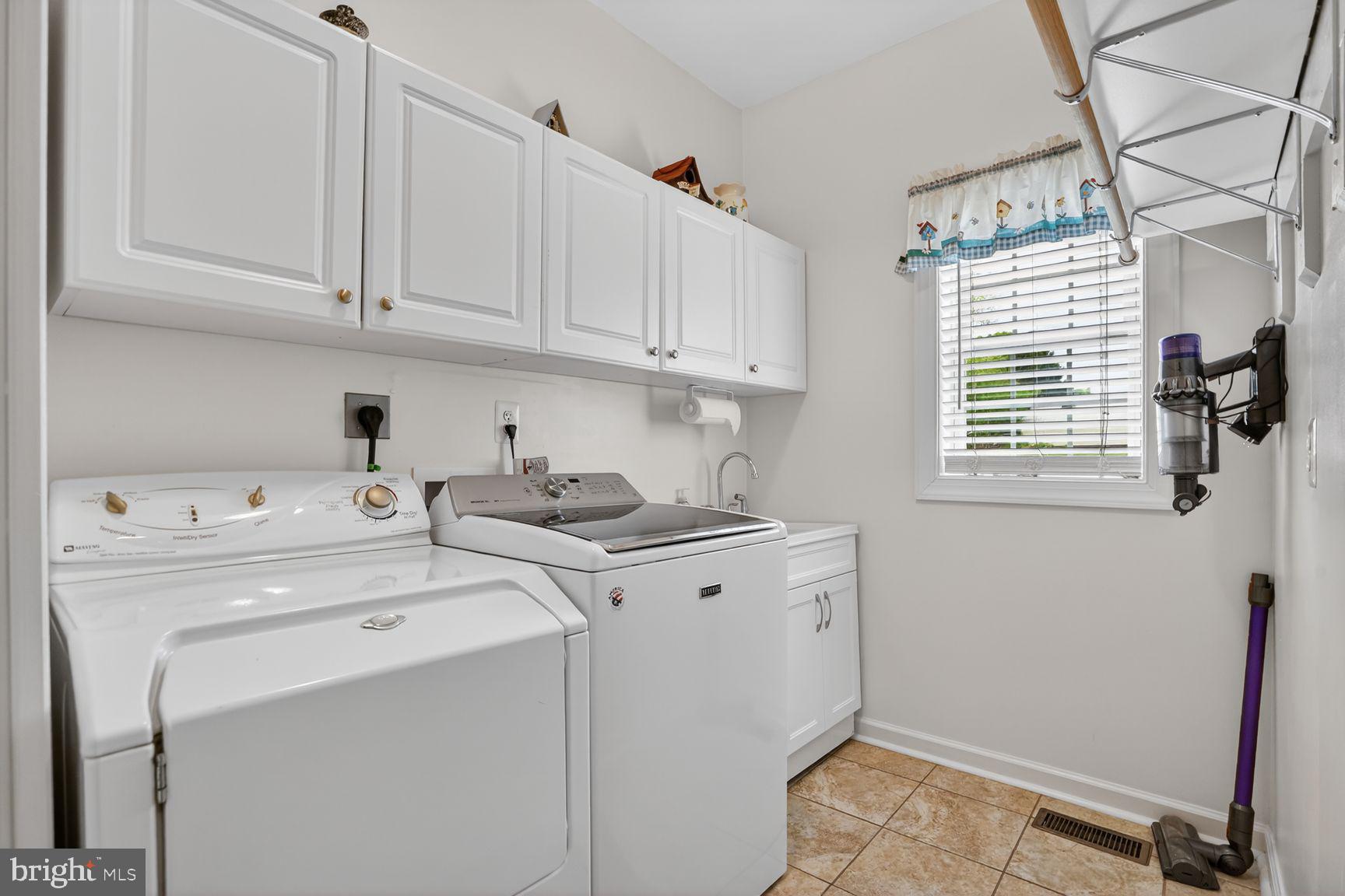 GYPSUM HILL - Residential