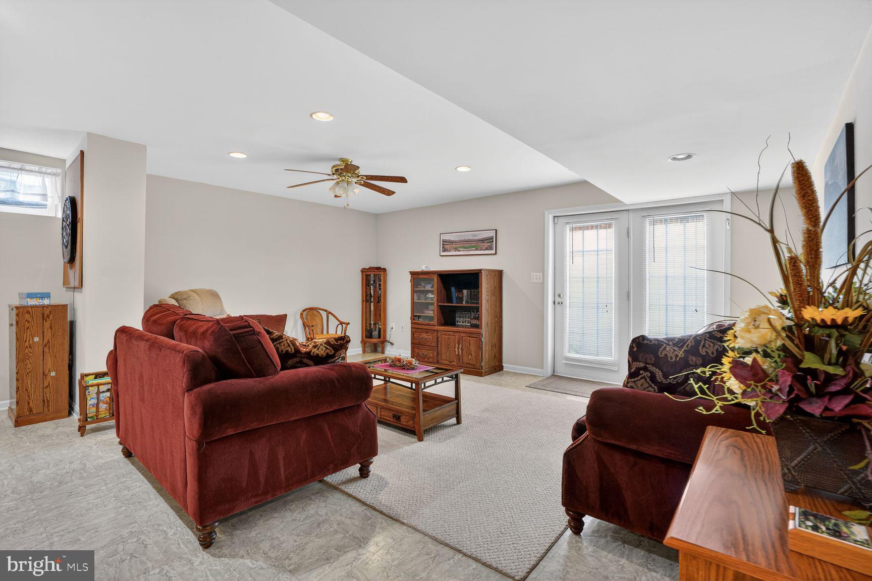 GYPSUM HILL - Residential