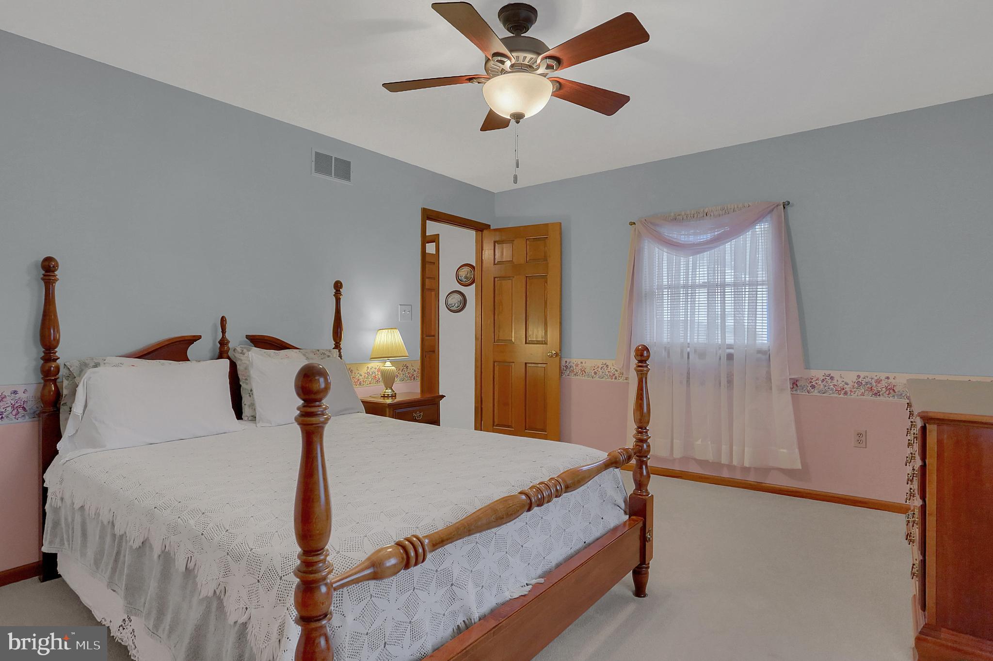 SOUTH MIDDLETON - Residential