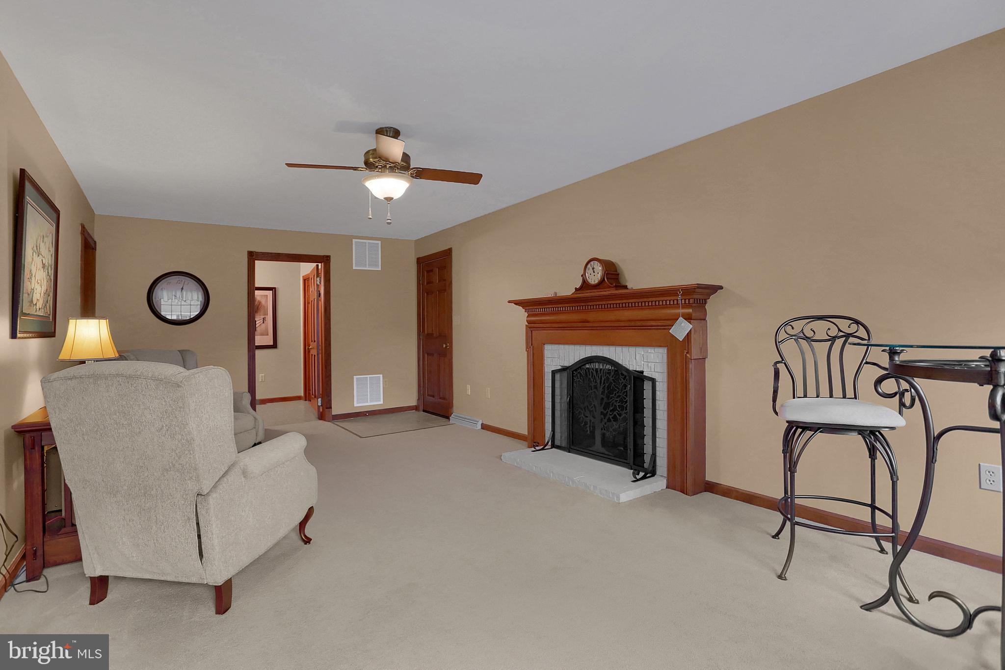 SOUTH MIDDLETON - Residential