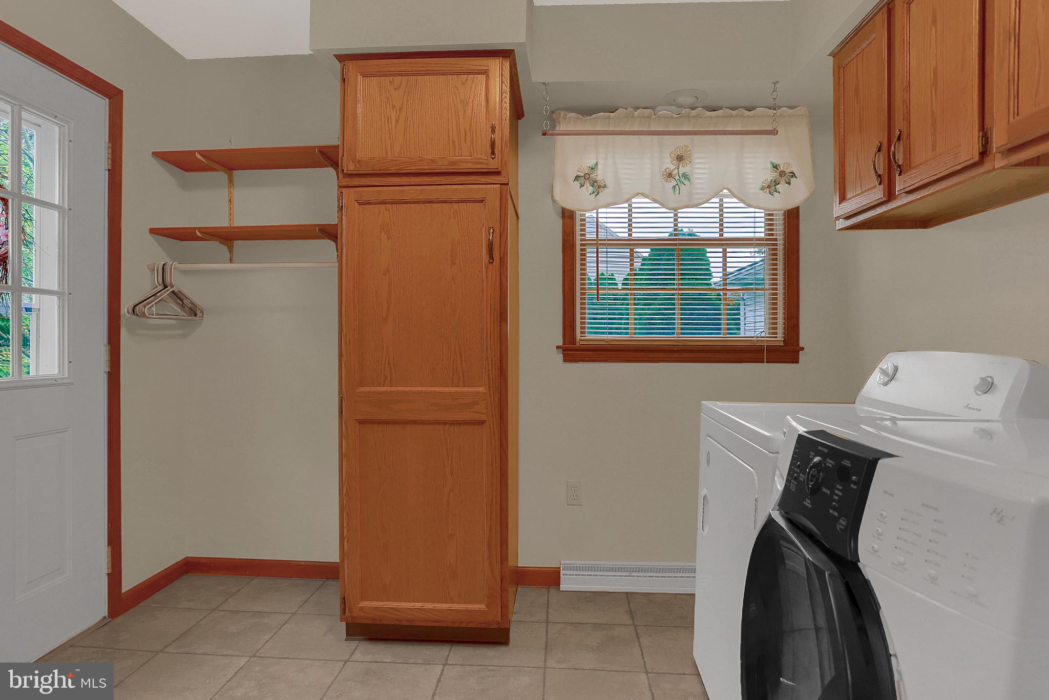 SOUTH MIDDLETON - Residential