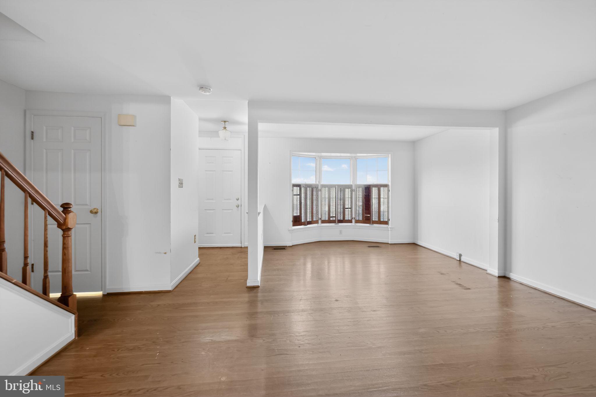 WATERSIDE - Residential