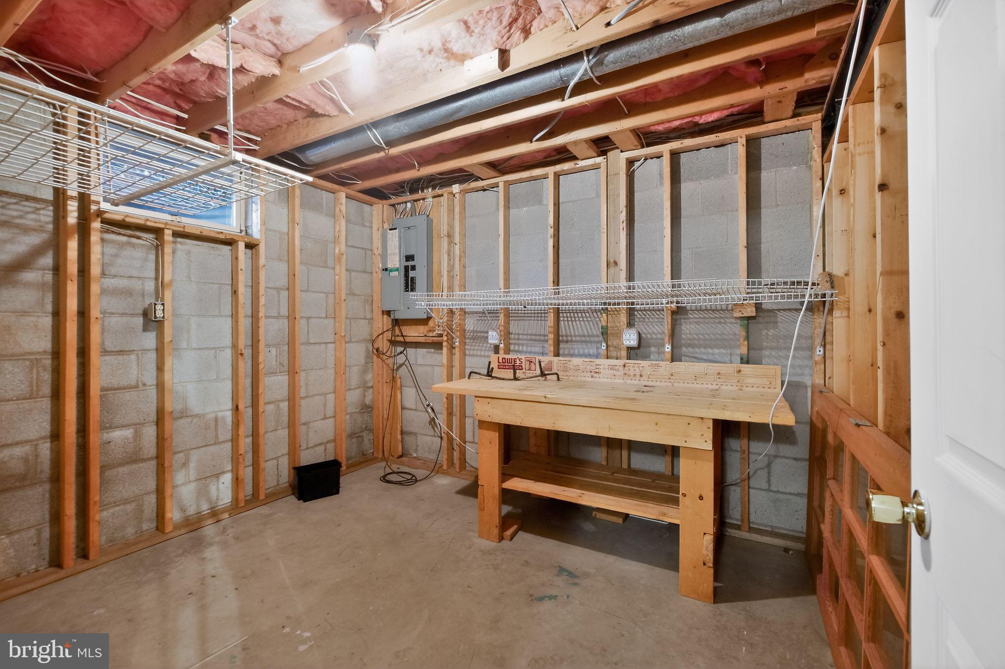 WATERSIDE - Residential