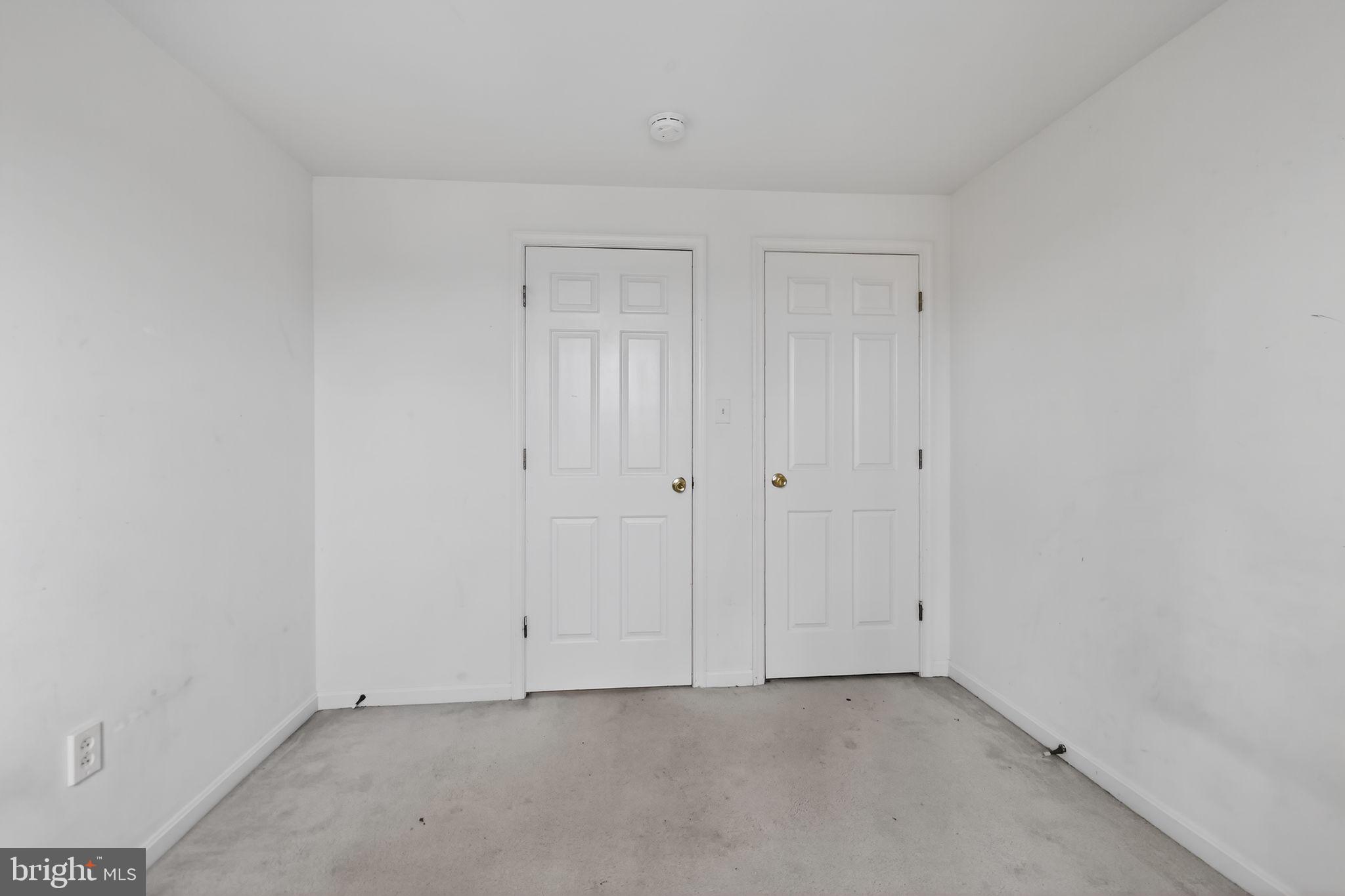 WATERSIDE - Residential