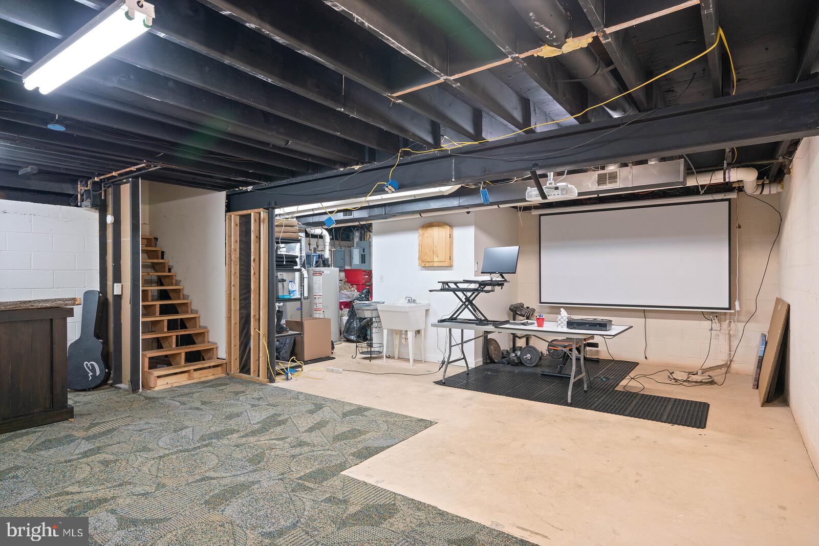 RESTON - Residential