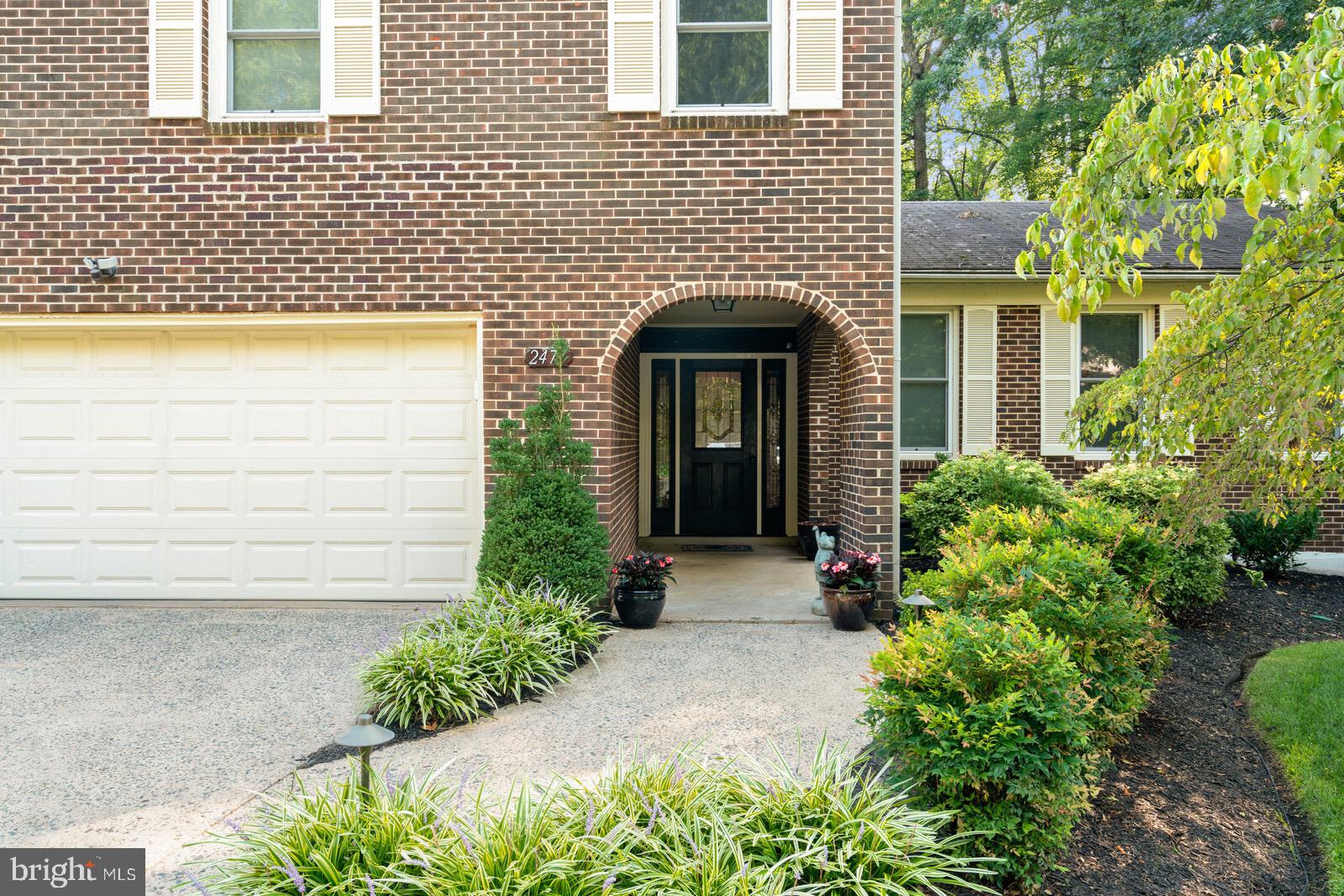 RESTON - Residential