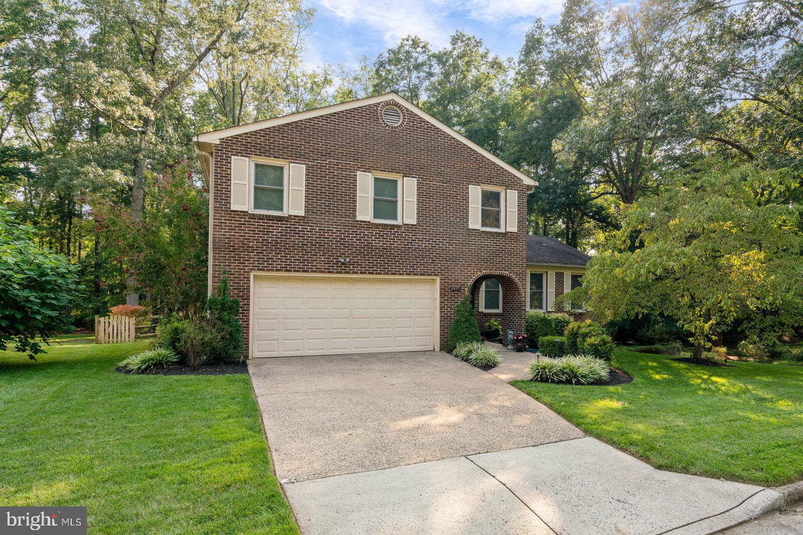 RESTON - Residential