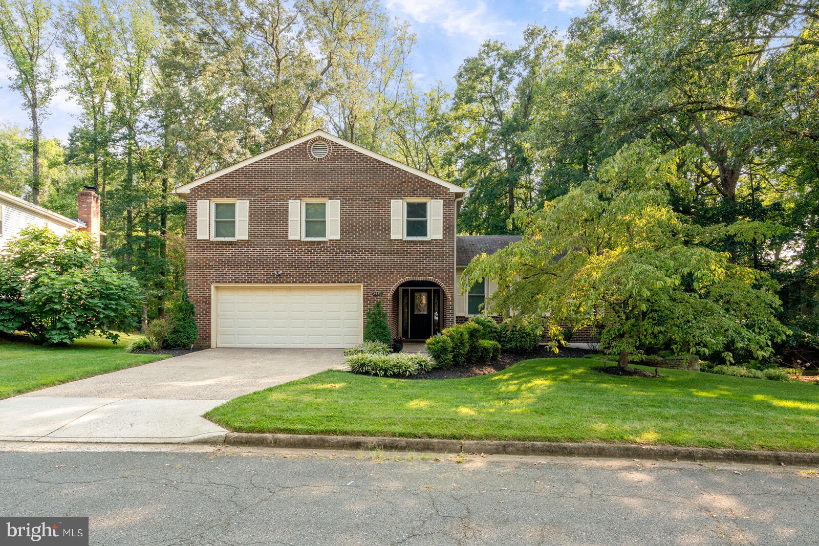 RESTON - Residential