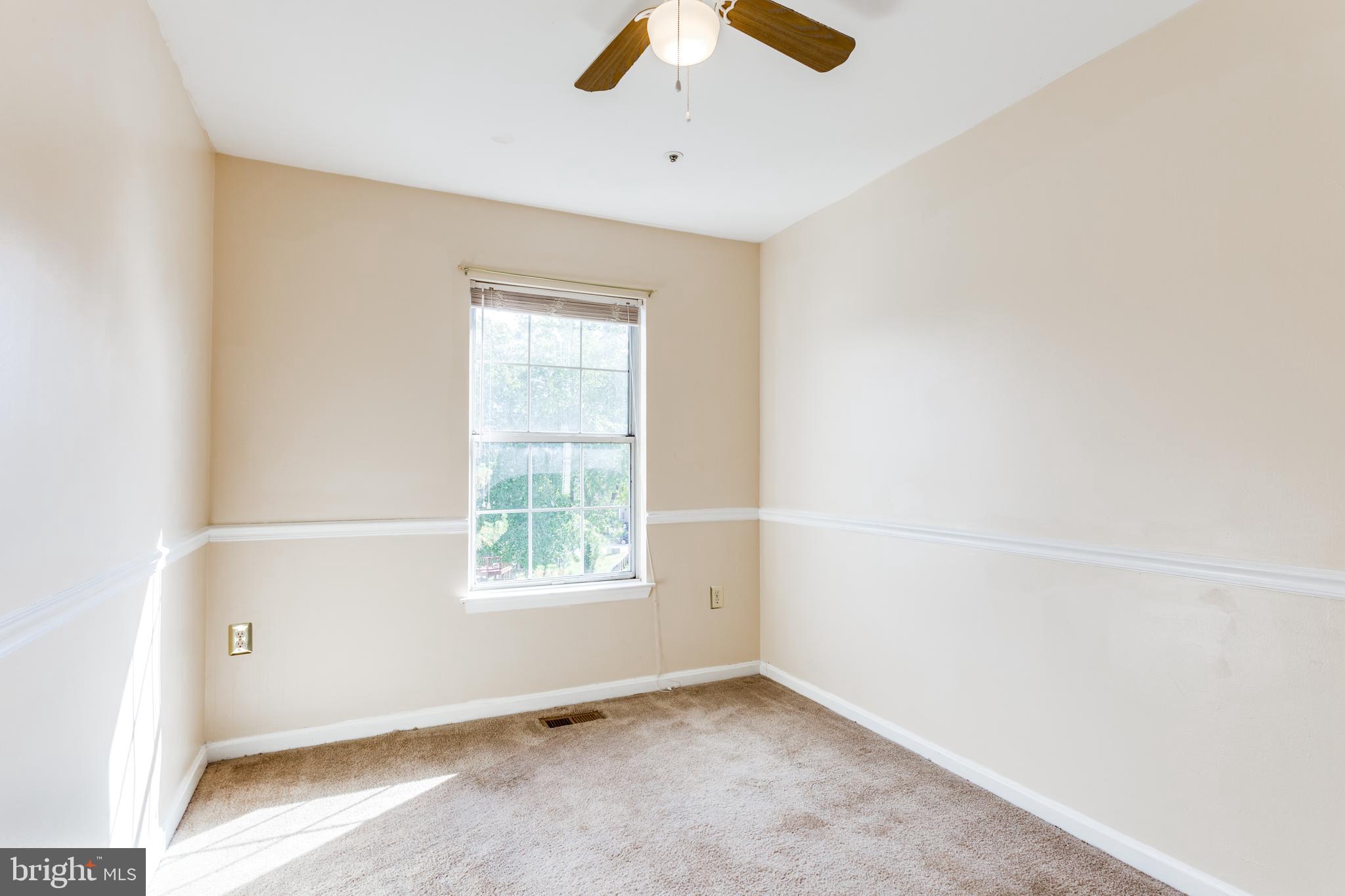 FOUNDERS WOODS CONDO - Residential