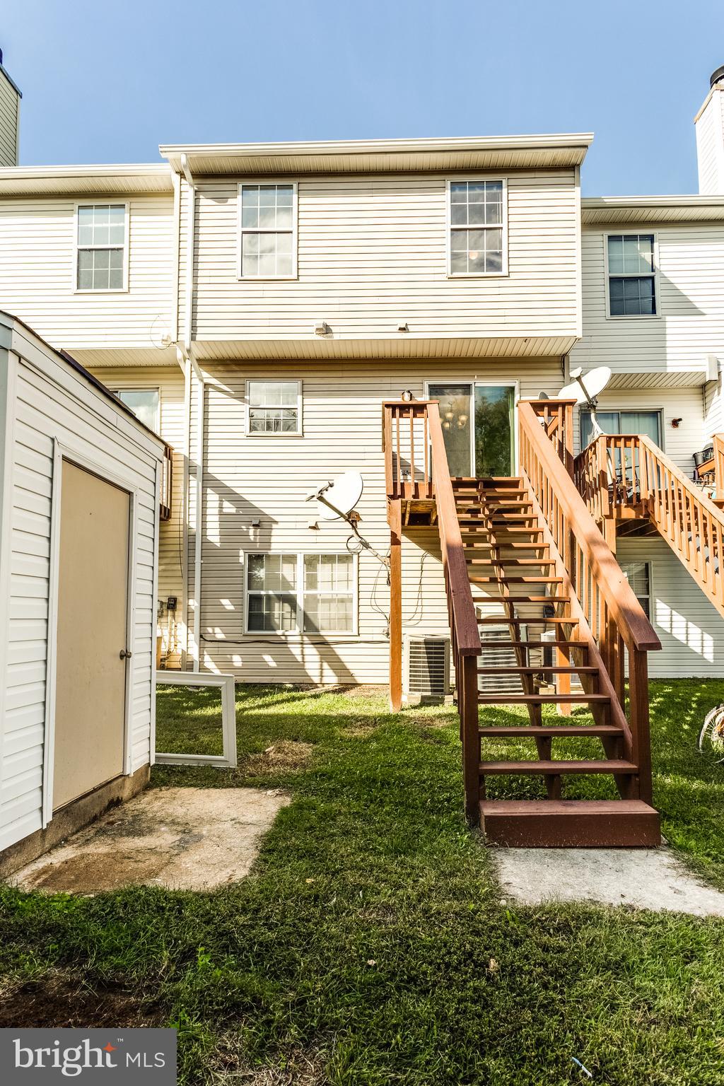 FOUNDERS WOODS CONDO - Residential