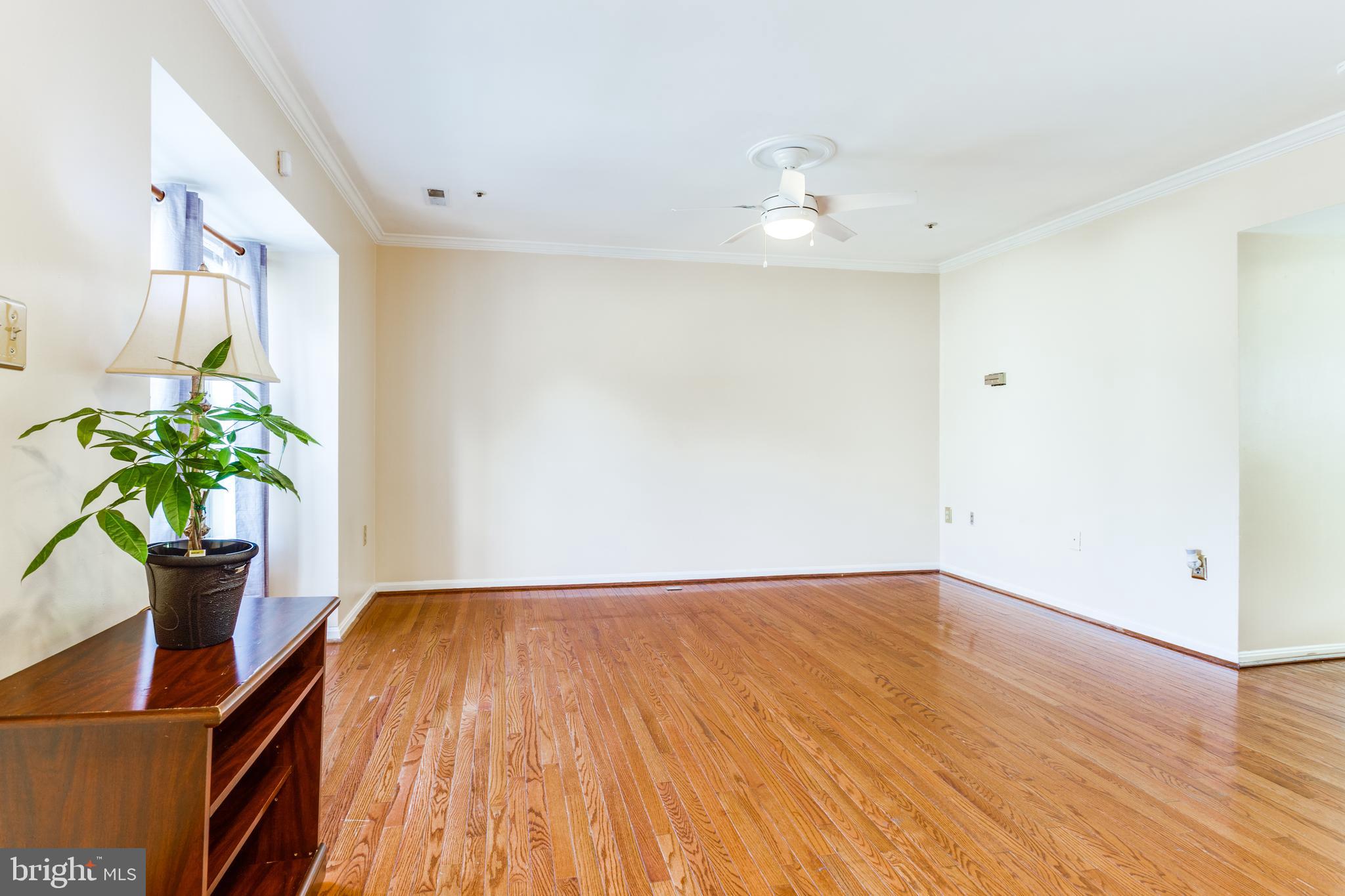 FOUNDERS WOODS CONDO - Residential