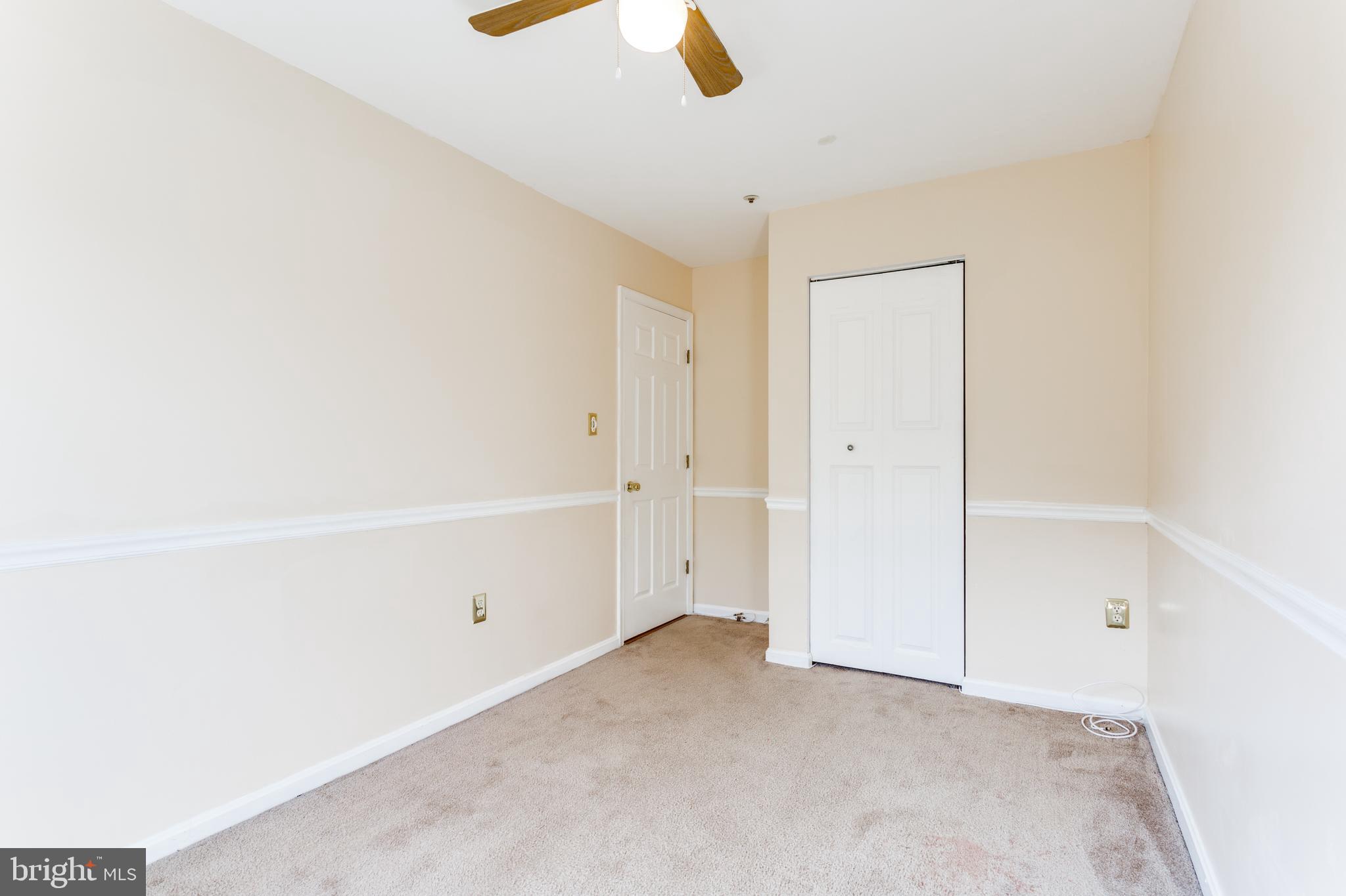 FOUNDERS WOODS CONDO - Residential