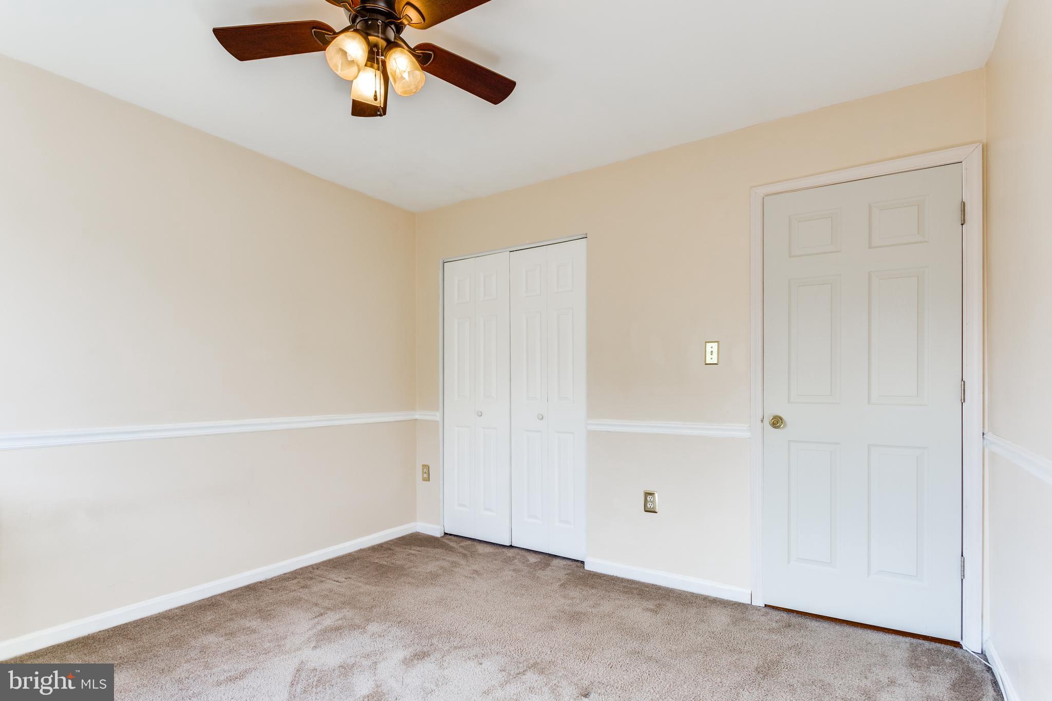 FOUNDERS WOODS CONDO - Residential