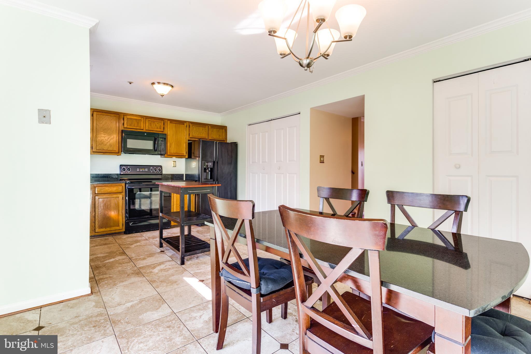 FOUNDERS WOODS CONDO - Residential