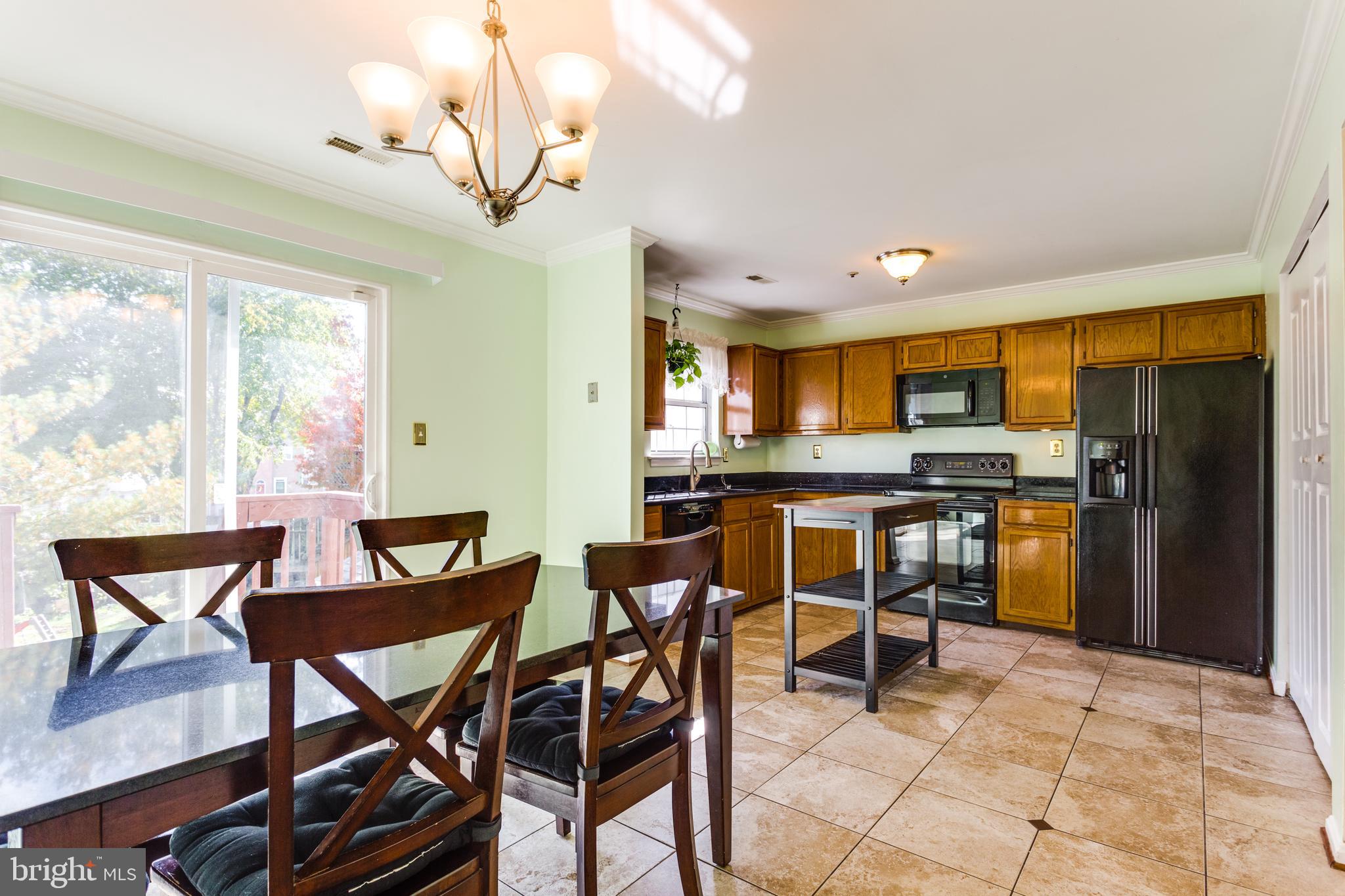 FOUNDERS WOODS CONDO - Residential