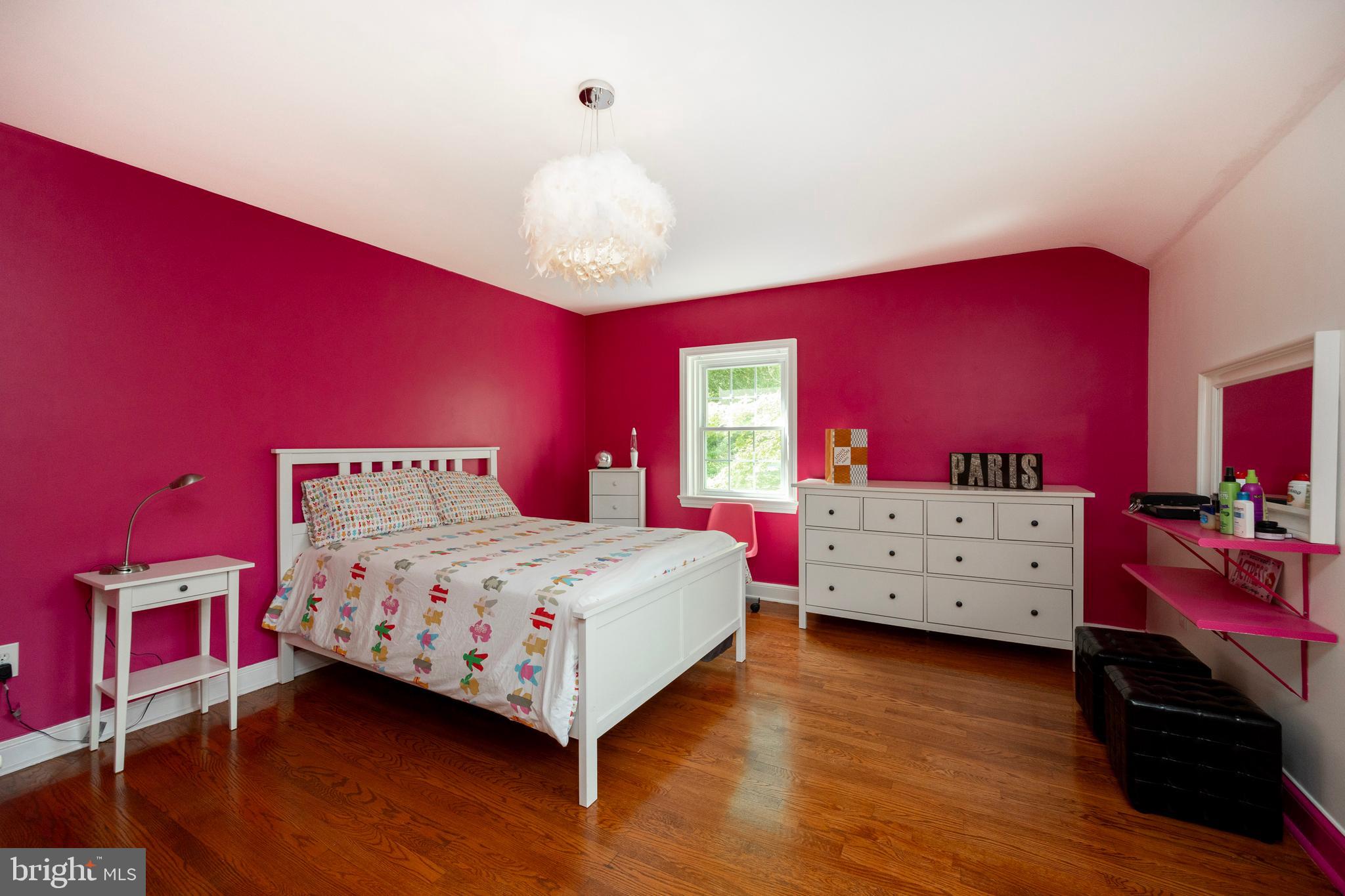 WYNNEWOOD VALLEY - Residential