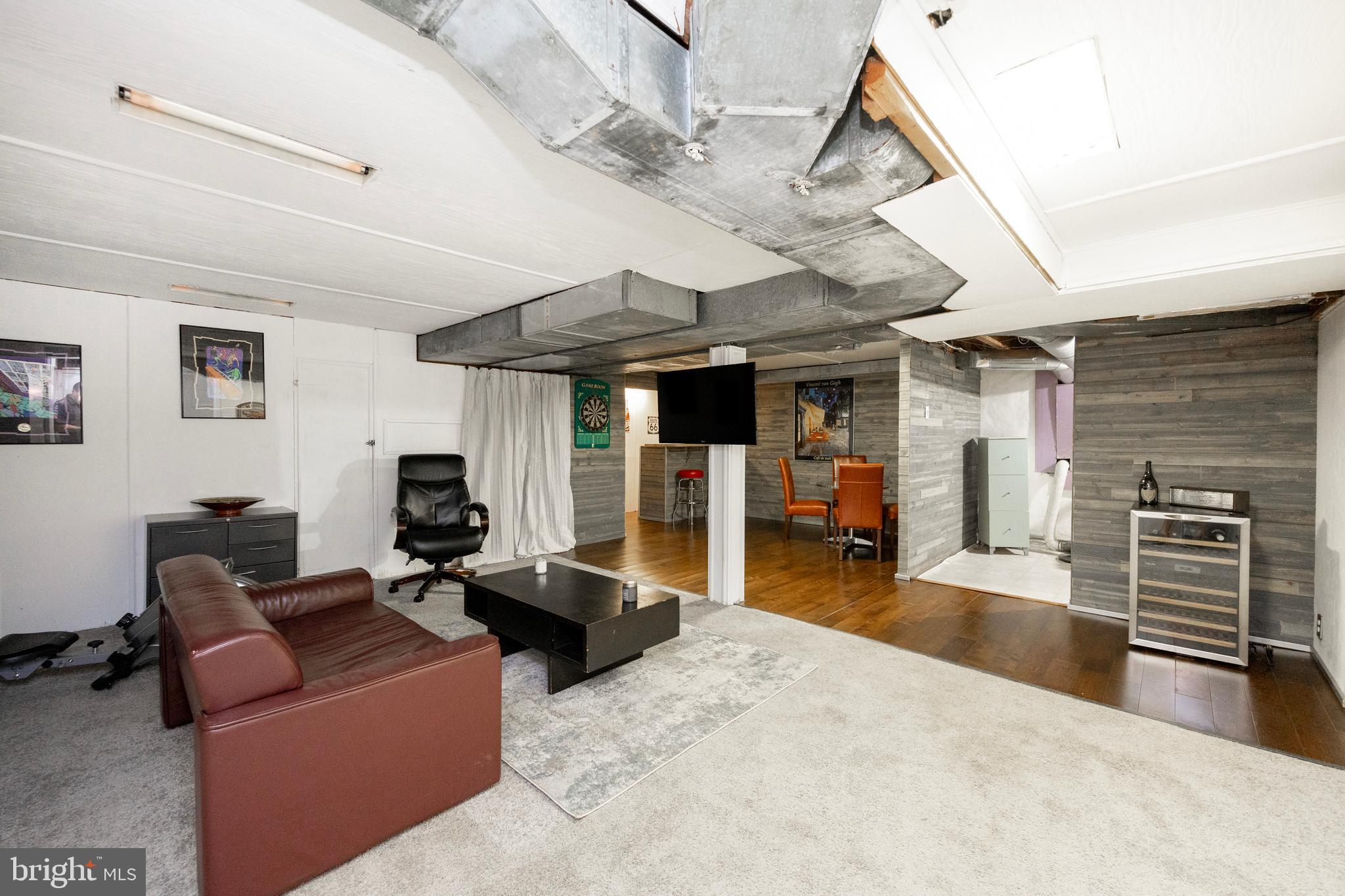 WYNNEWOOD VALLEY - Residential