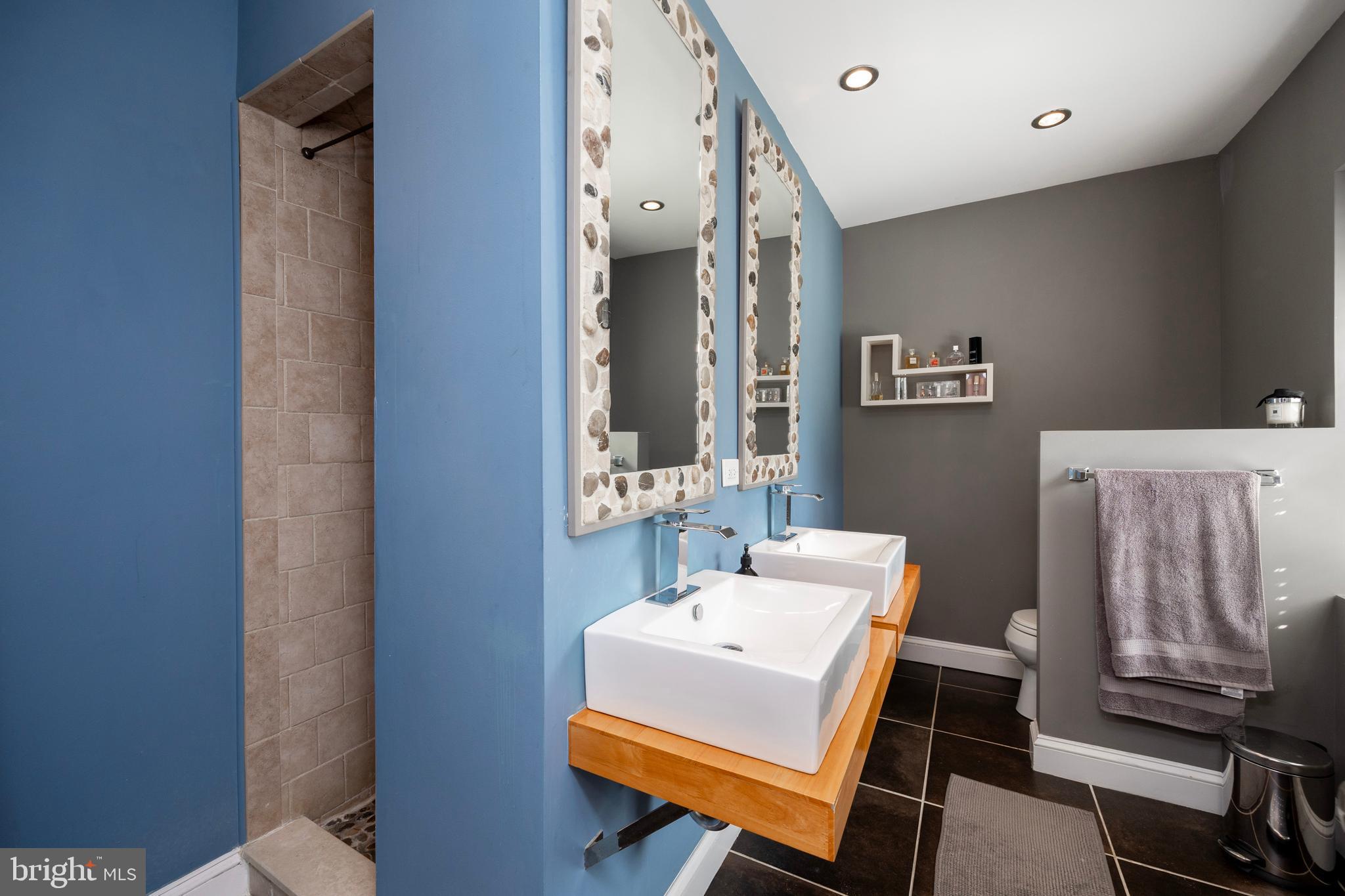 WYNNEWOOD VALLEY - Residential