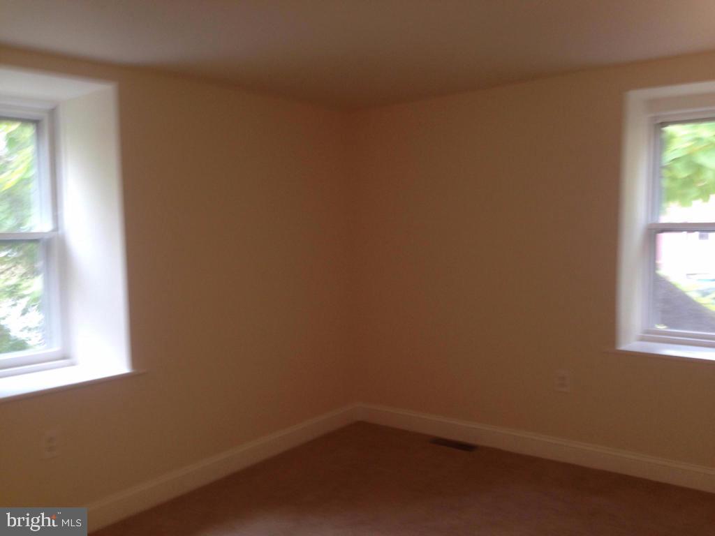 CEDAR MILL - Residential