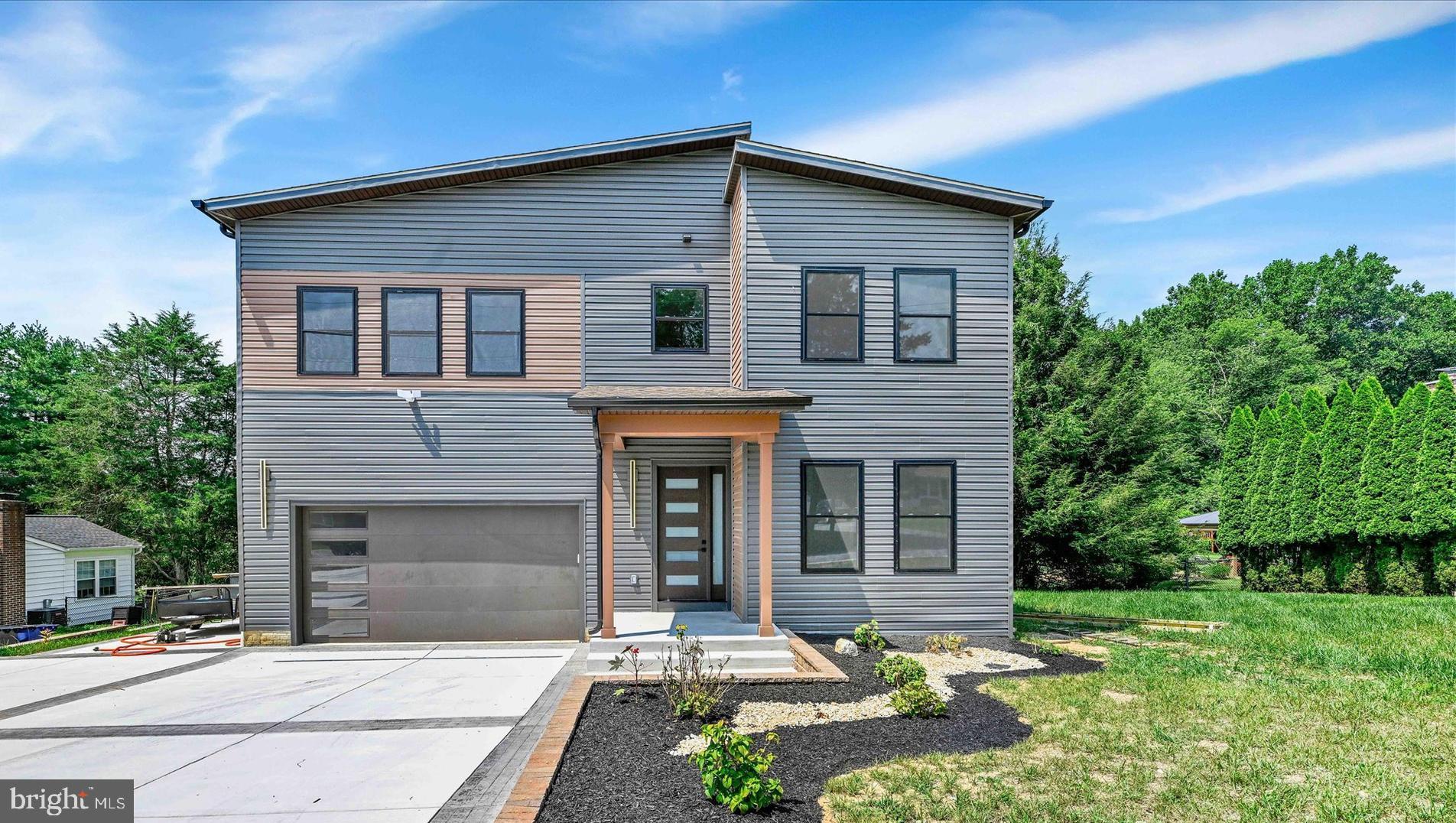 This stunning new contemporary home offers over 4,500 sq ft of thoughtfully designed space with 10-ft ceilings, an open floor plan, and top-quality finishes throughout. Three bedrooms upstairs with additional sitting area which can be converted to a fourth bedroom. The gourmet kitchen features premium appliances, custom cabinetry, and a large island perfect for entertaining.
Fully finished basement with 9-ft ceiling great for entertainment. A spacious garage, huge deck, and covered patio complete the package—ideal for indoor-outdoor living. This is modern living at its finest.