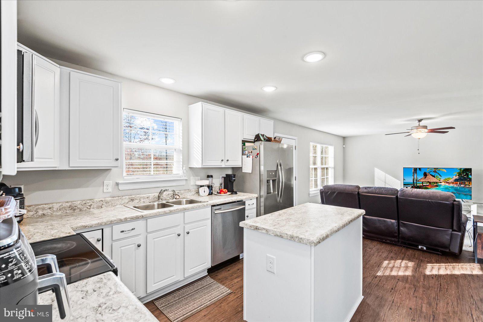 MCCAULEY PARK - Residential