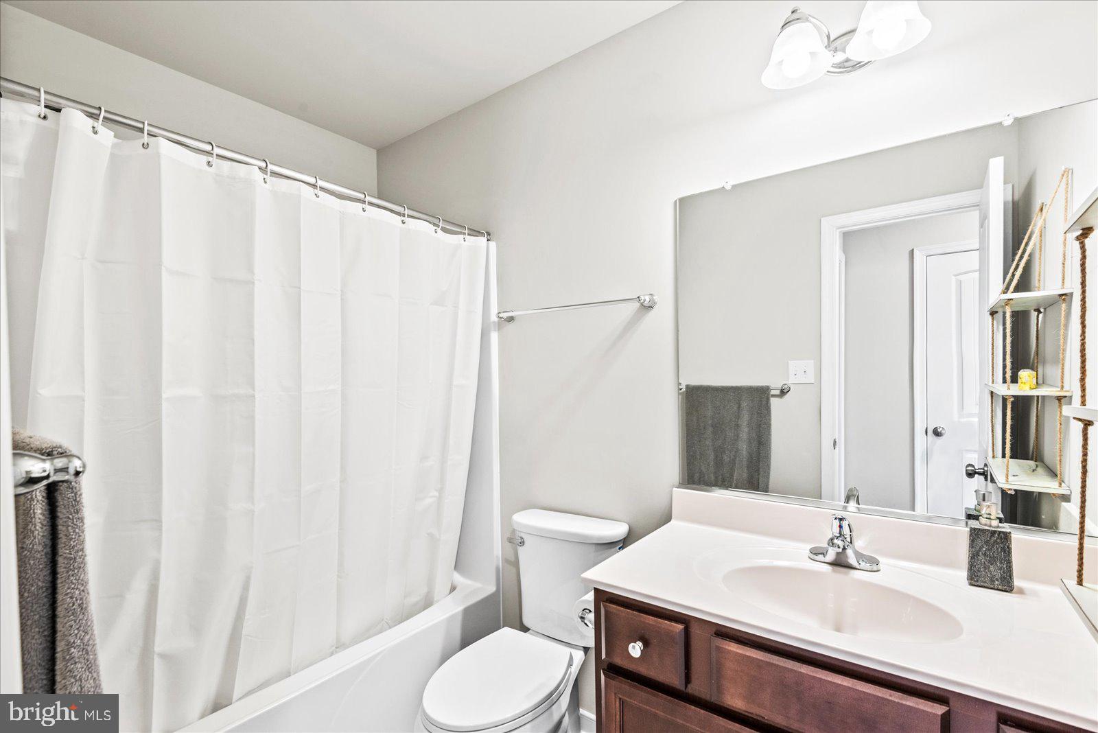 MCCAULEY PARK - Residential