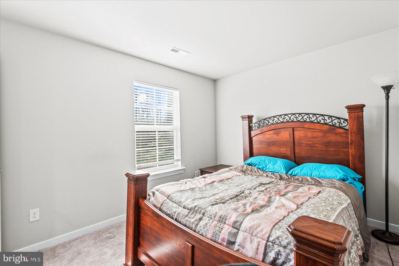 MCCAULEY PARK - Residential