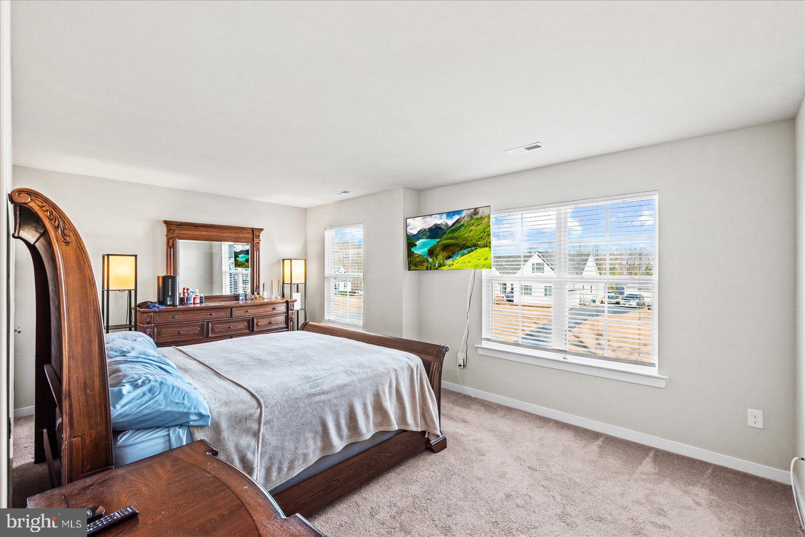 MCCAULEY PARK - Residential