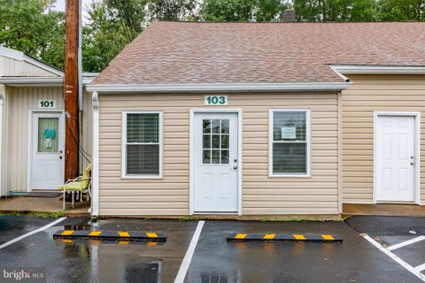 Photo of 31 Friendly Court #103, FREDERICKSBURG, VA 22405 (MLS # VAST2054272)