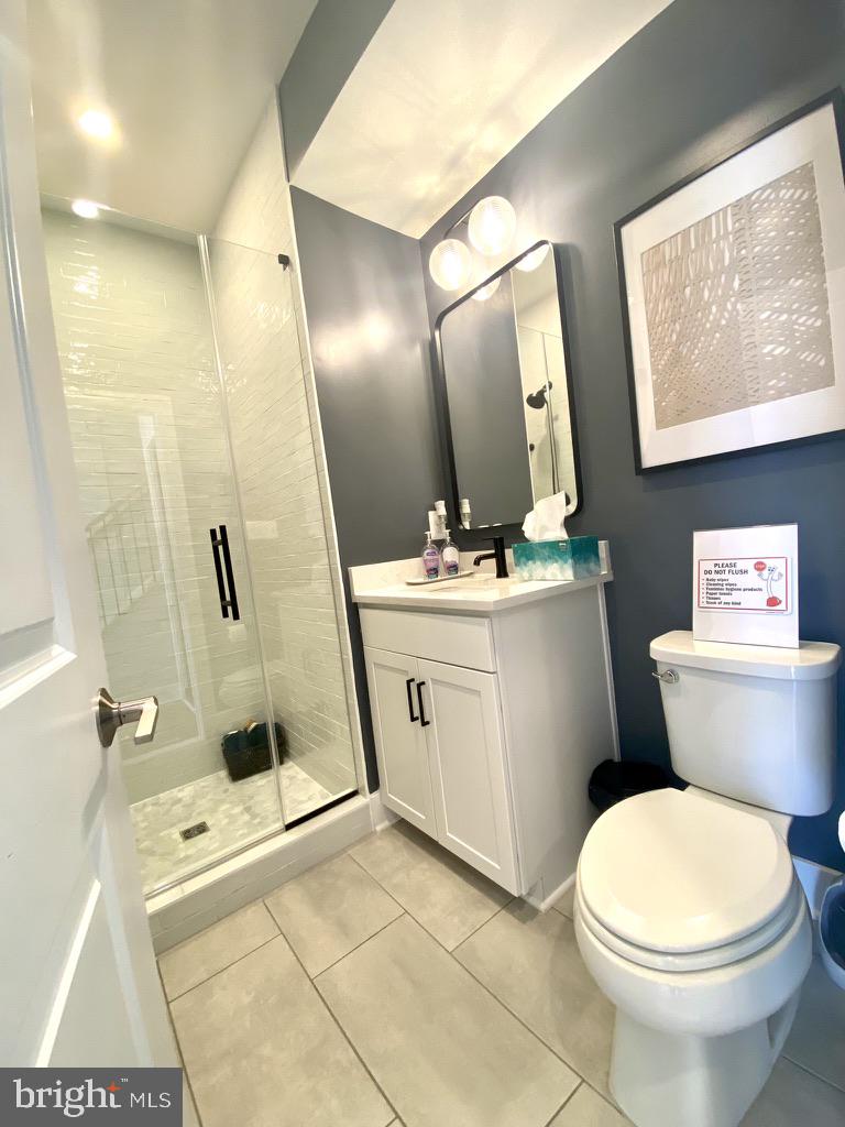 THE GROVE - Residential Lease