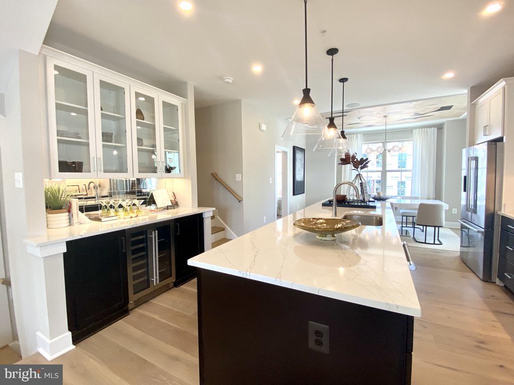 THE GROVE - Residential Lease