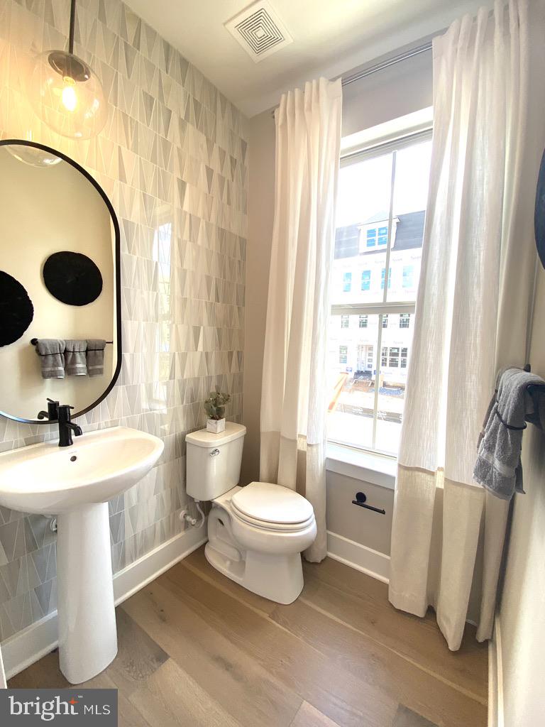 THE GROVE - Residential Lease