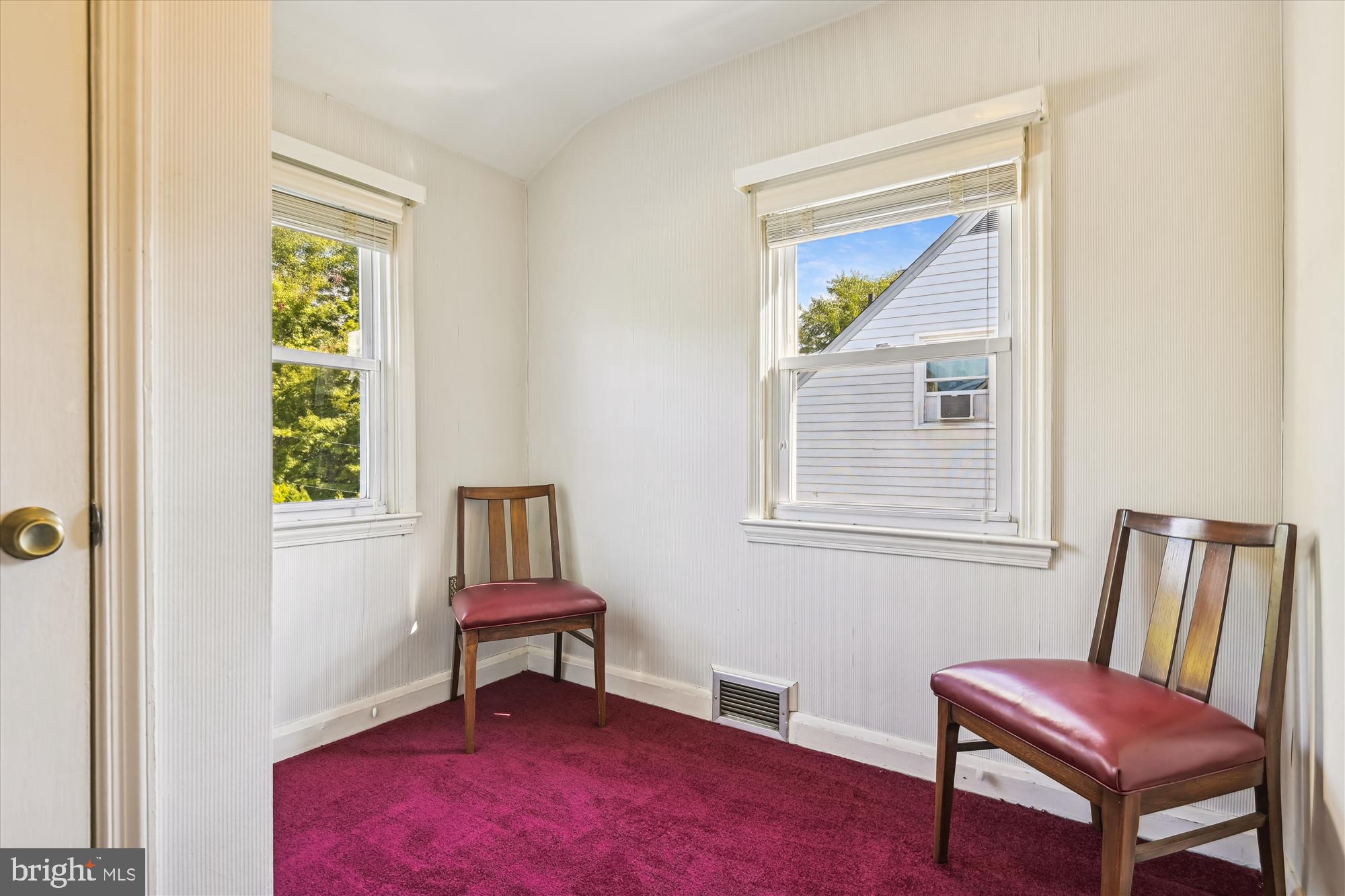 WEST ARLINGTON - Residential