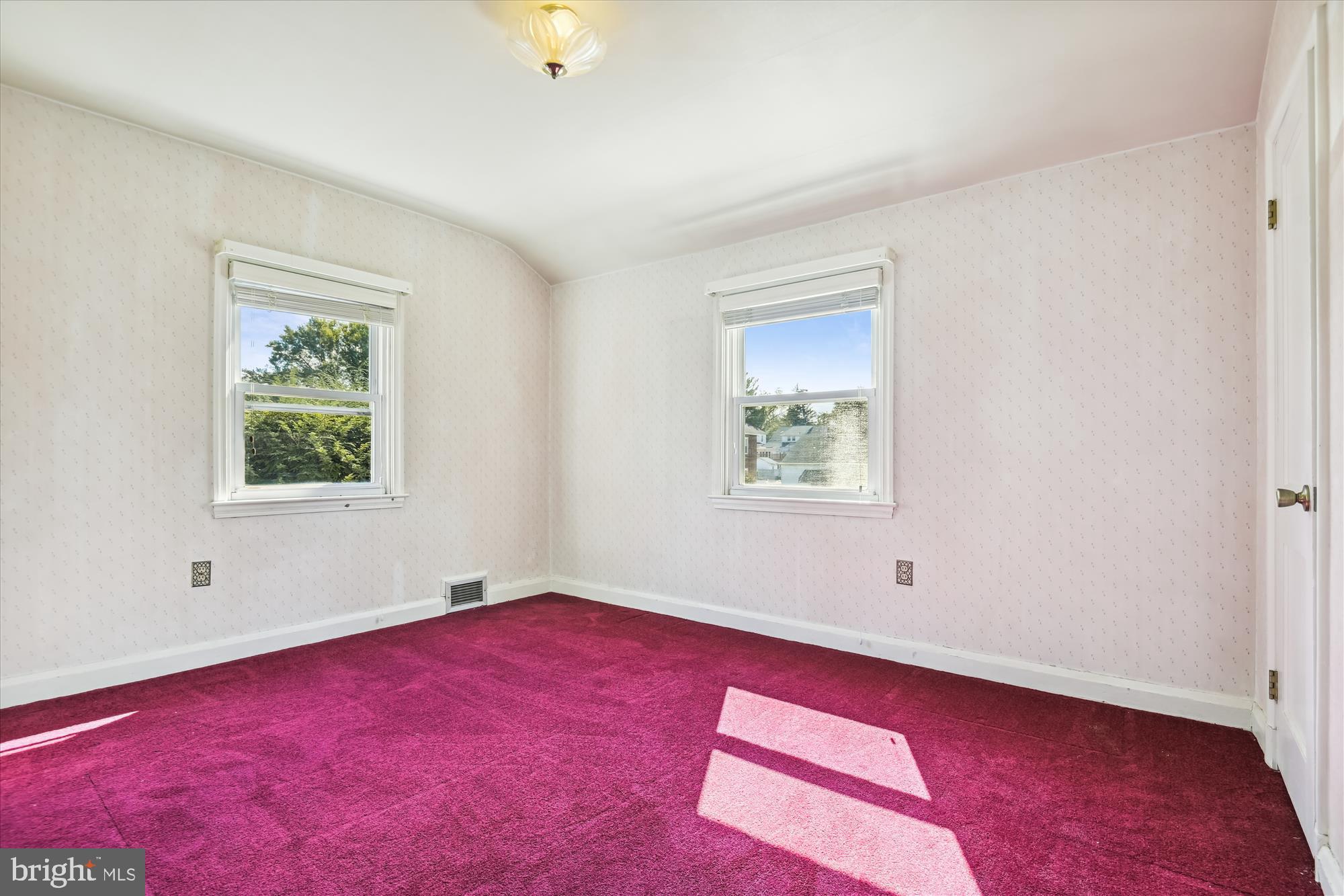 WEST ARLINGTON - Residential